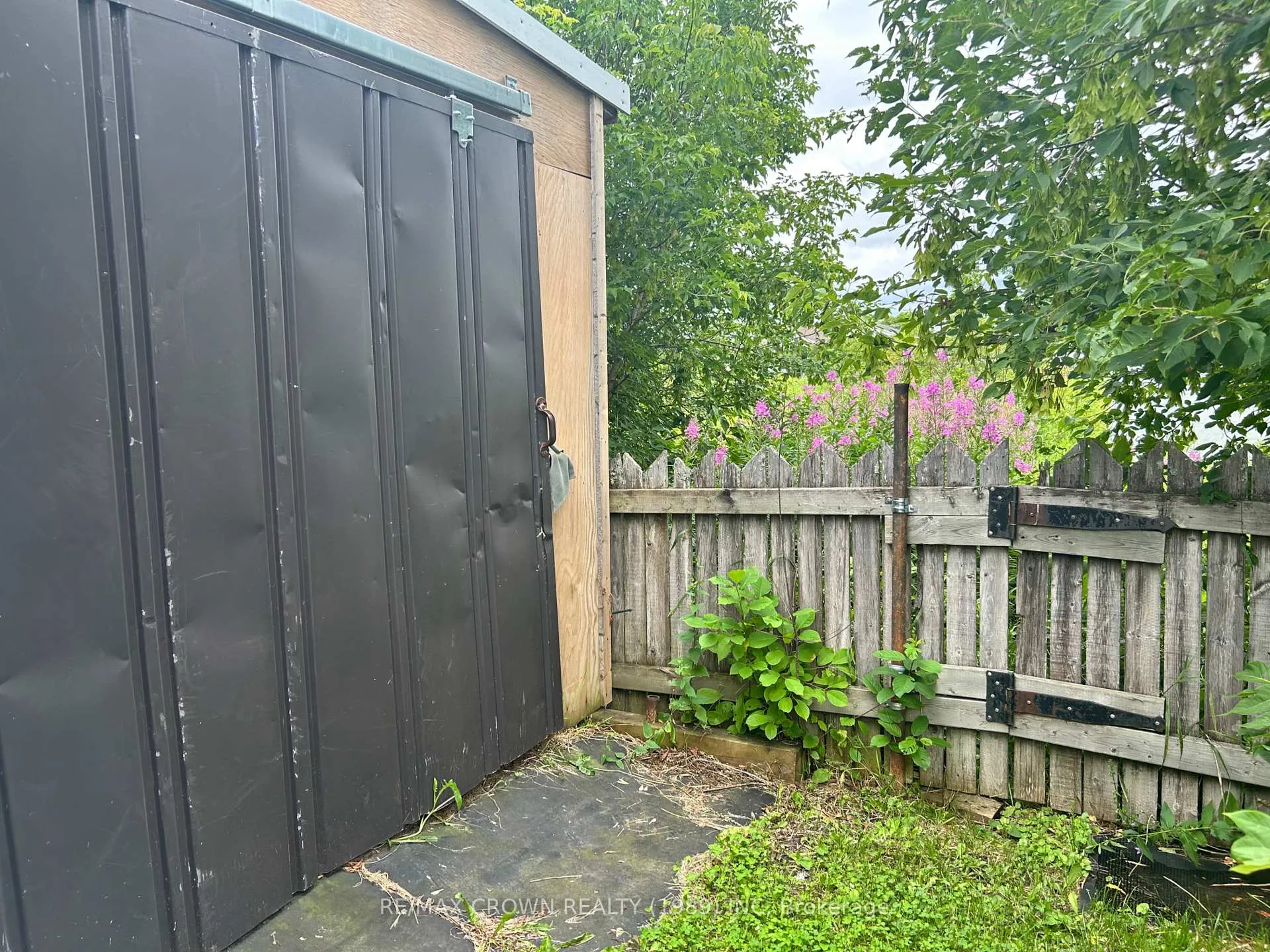 Photo 10 of 26 Frontenac Crescent, Kapuskasing — HOMEH