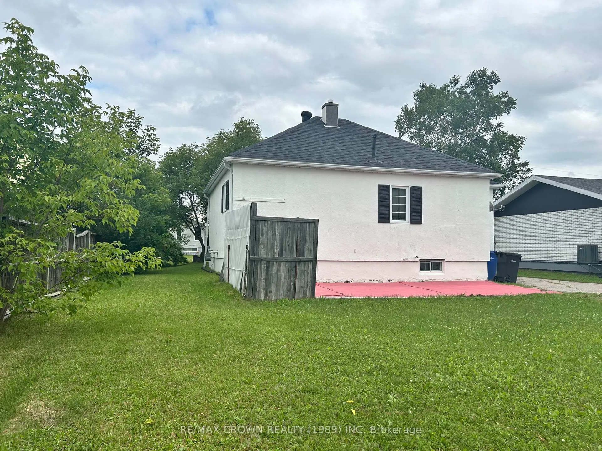 Photo 11 of 26 Frontenac Crescent, Kapuskasing — HOMEH