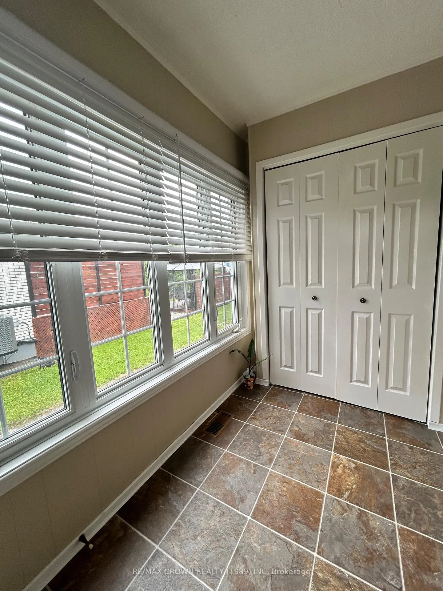 Photo 12 of 26 Frontenac Crescent, Kapuskasing — HOMEH