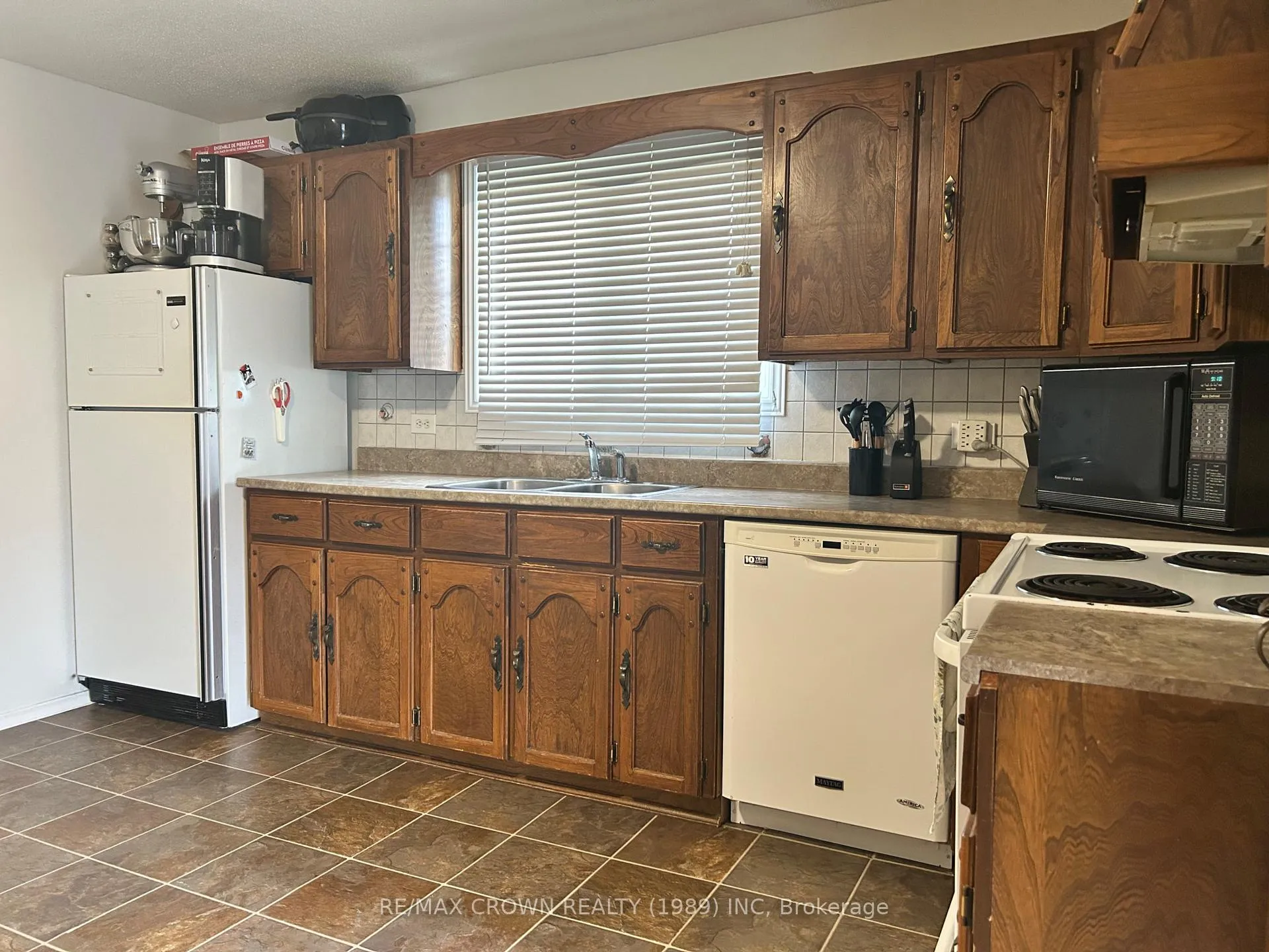 Photo 14 of 26 Frontenac Crescent, Kapuskasing — HOMEH