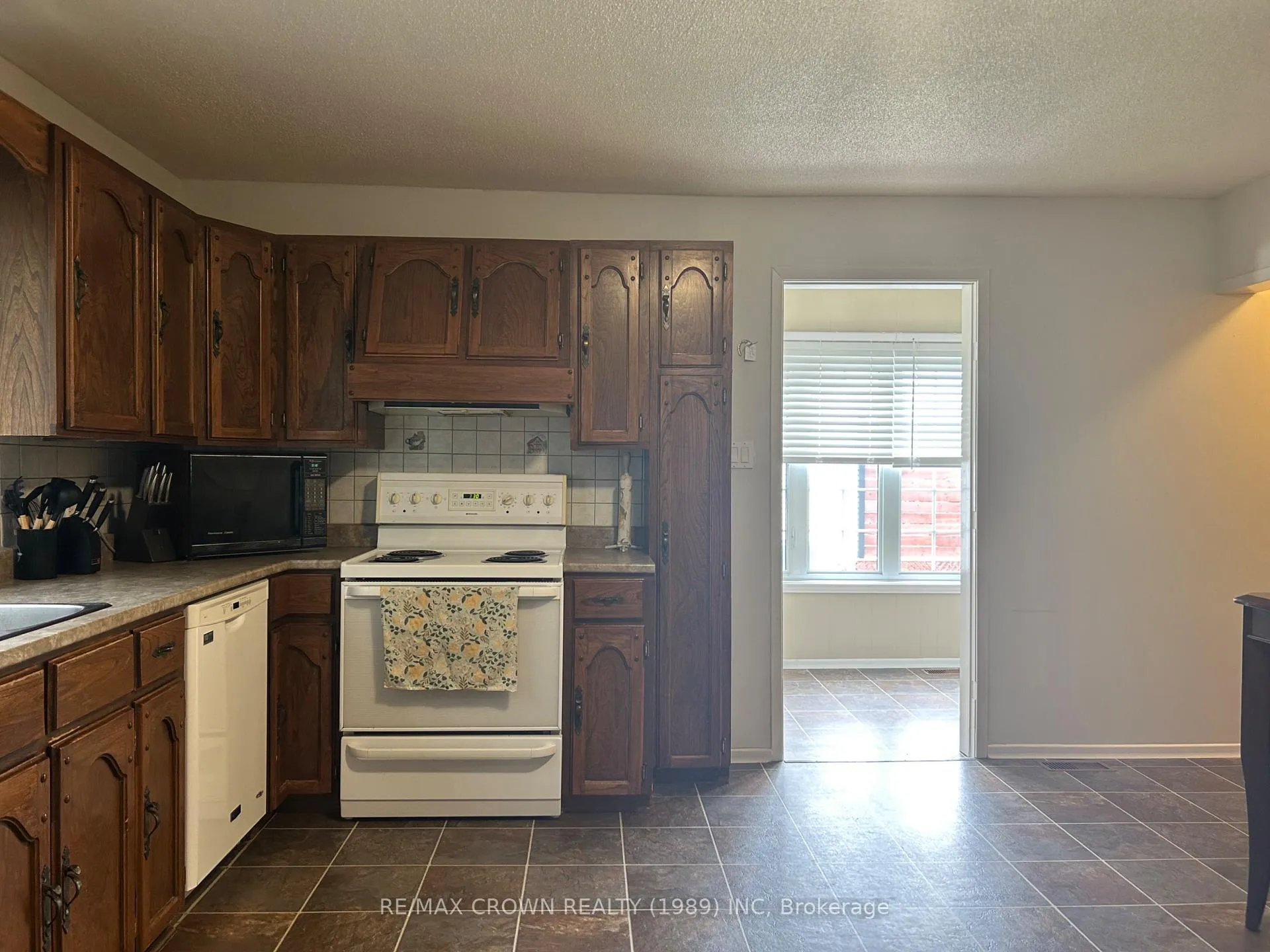 Photo 17 of 26 Frontenac Crescent, Kapuskasing — HOMEH