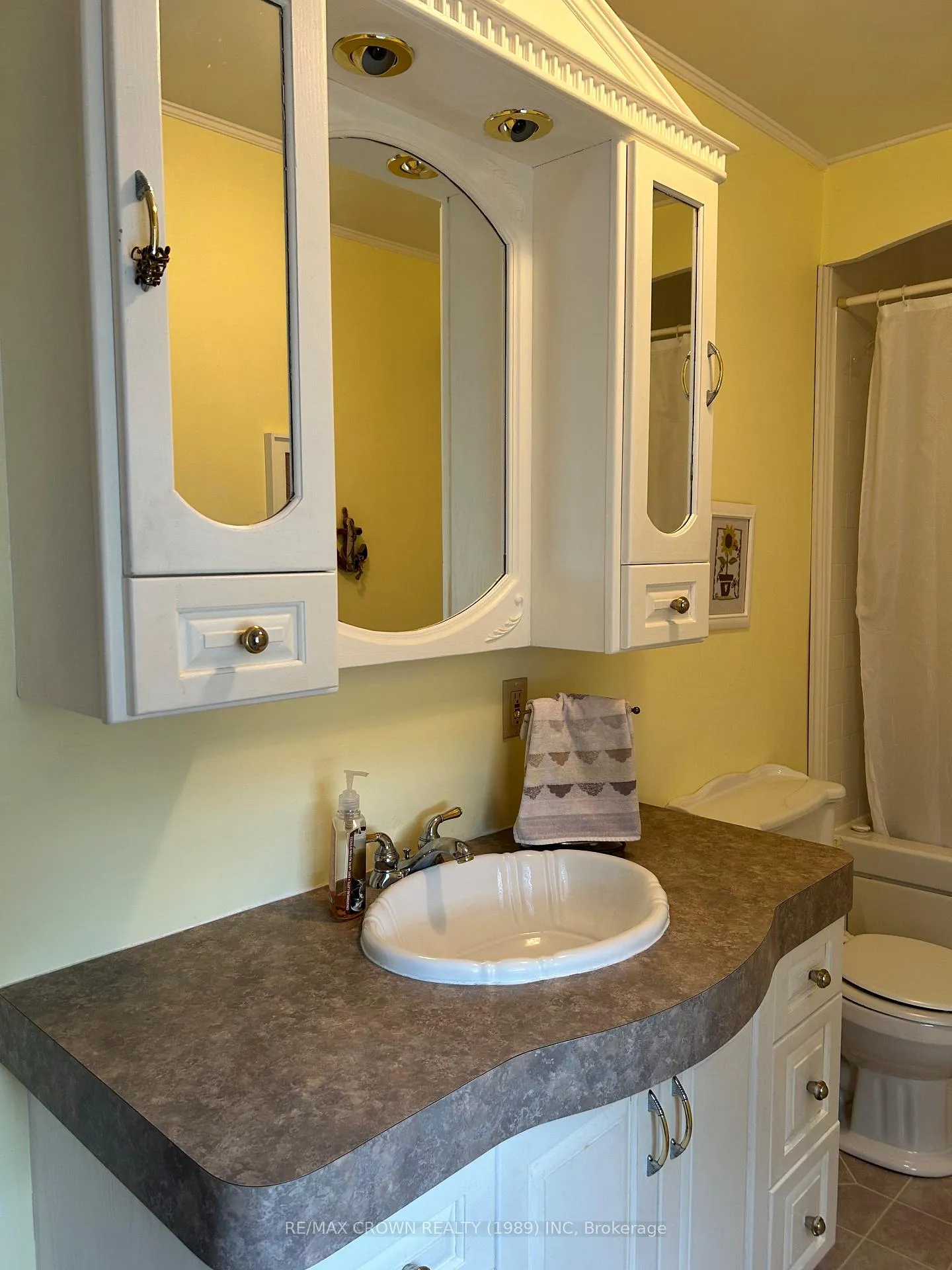 Photo 23 of 26 Frontenac Crescent, Kapuskasing — HOMEH