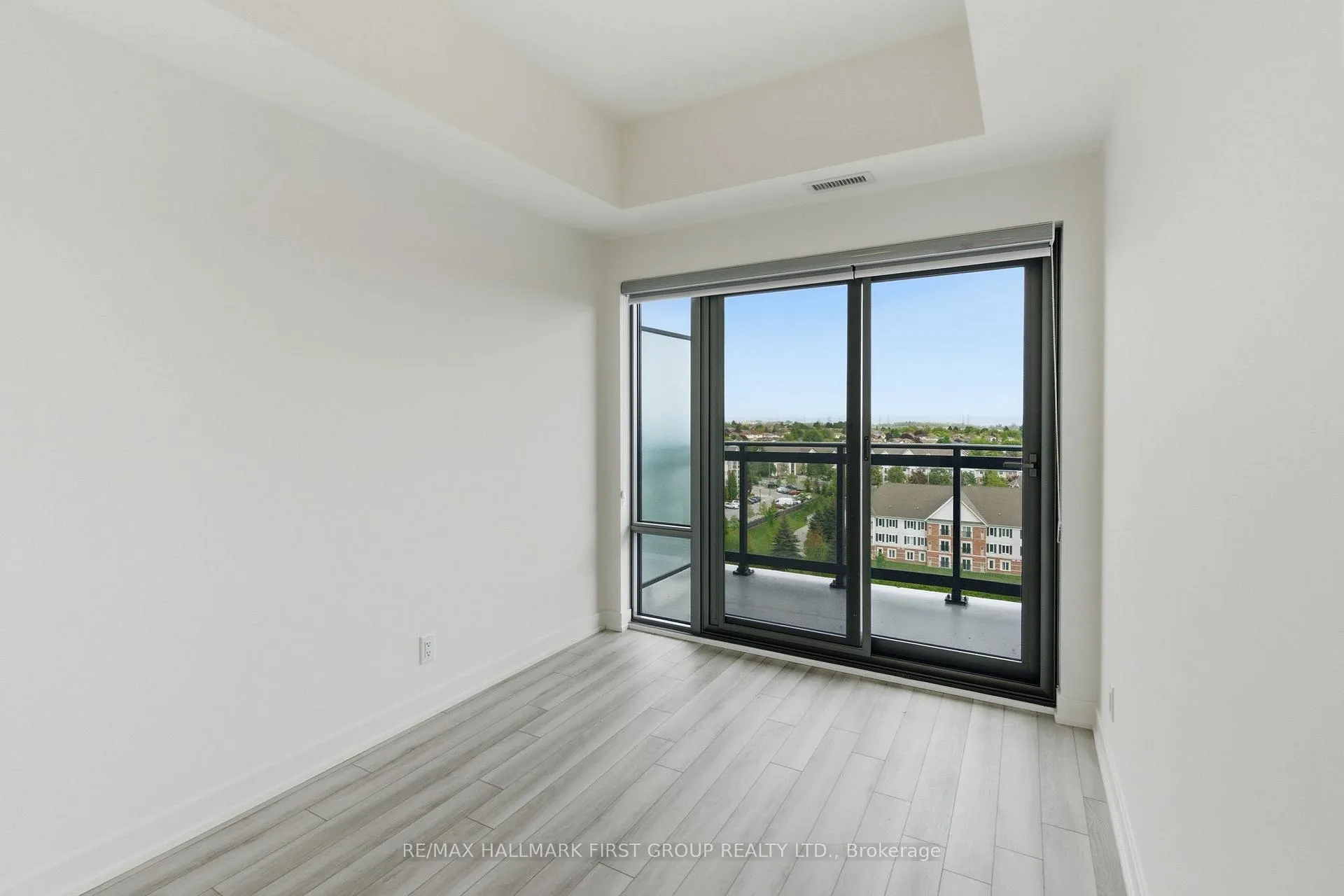 Photo 17 of Unit 902, 51 Clarington Boulevard, Clarington, Bowmanville — HOMEH