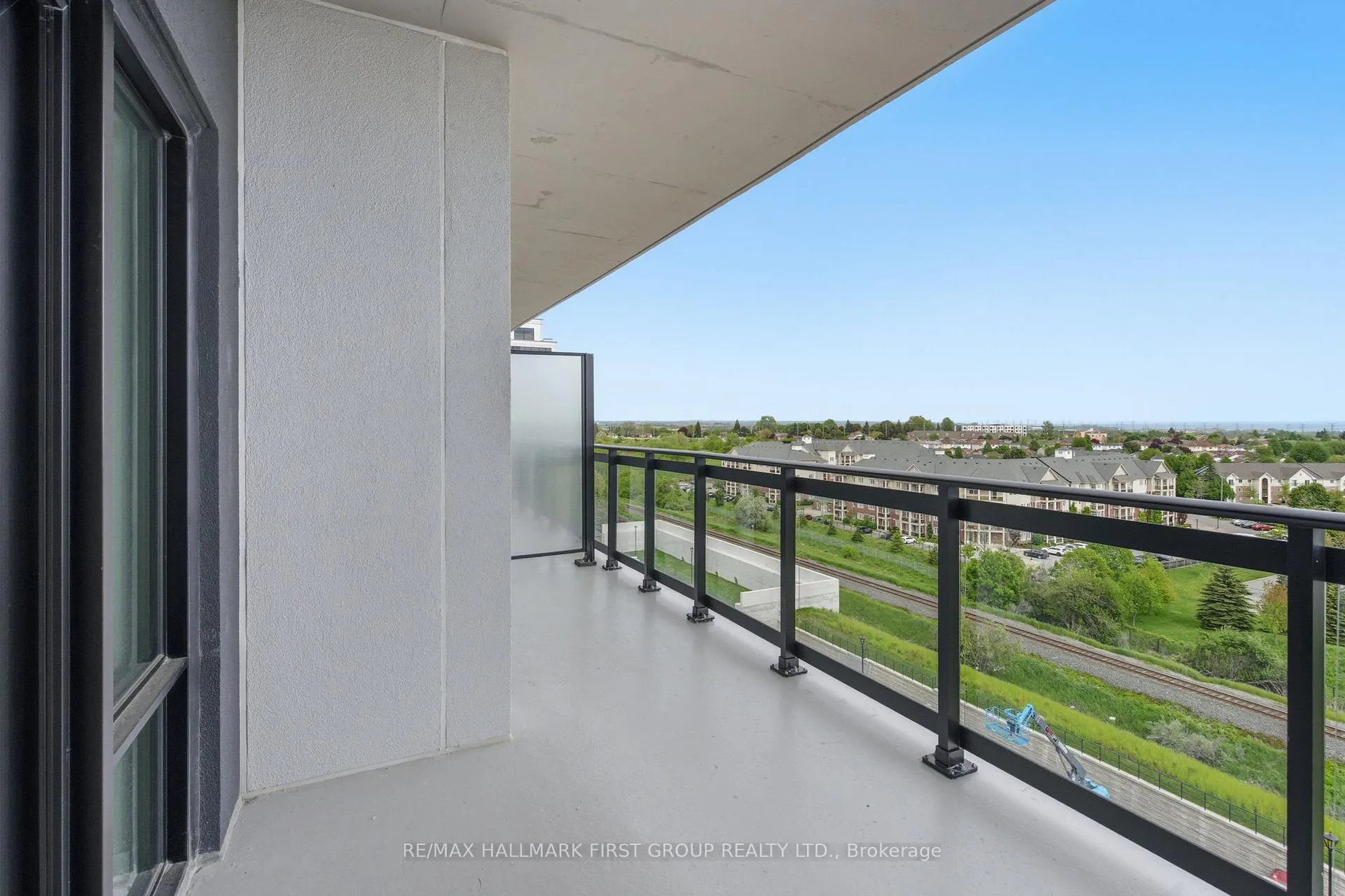 Photo 23 of Unit 902, 51 Clarington Boulevard, Clarington, Bowmanville — HOMEH
