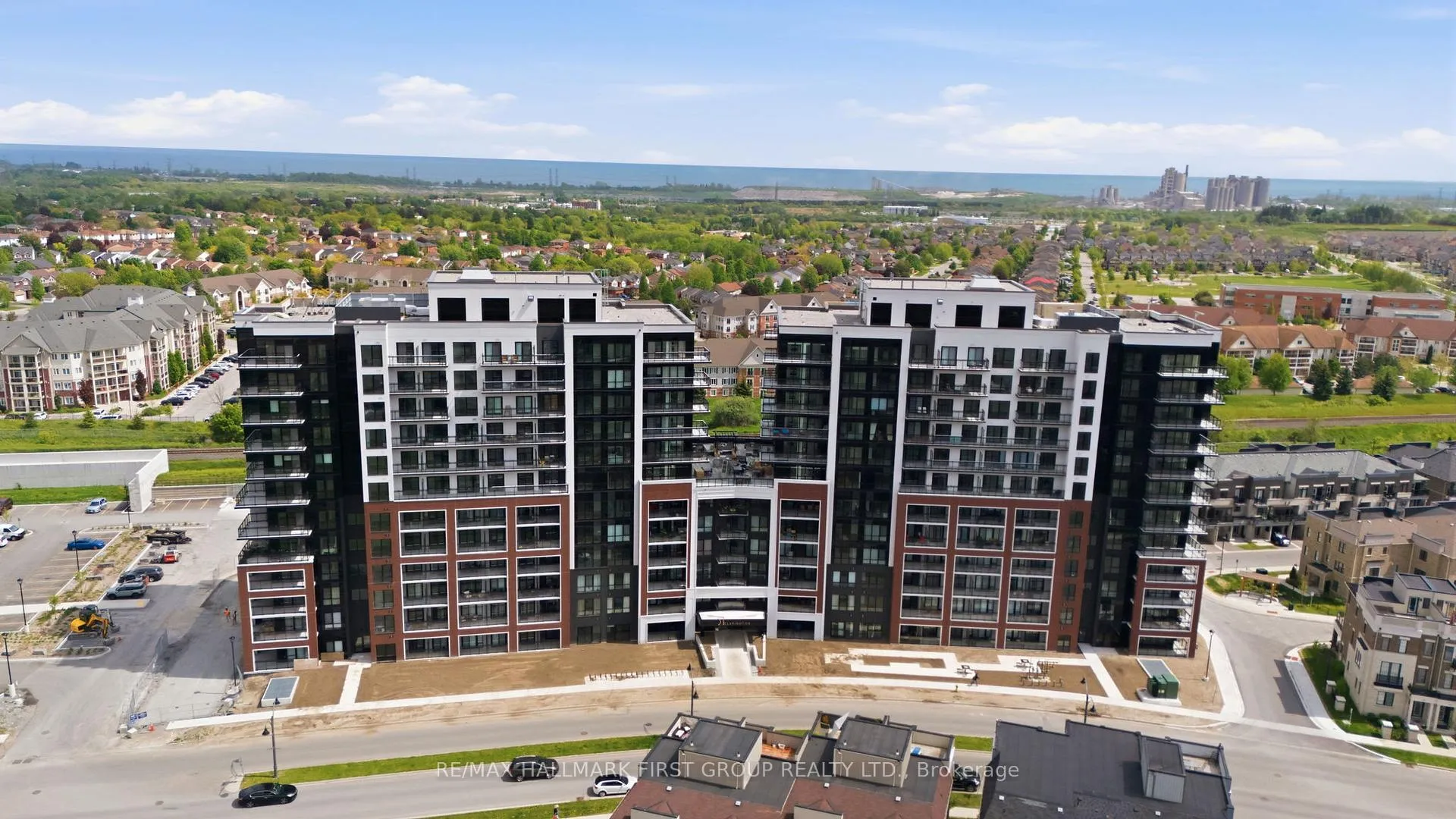 Photo 25 of Unit 902, 51 Clarington Boulevard, Clarington, Bowmanville — HOMEH
