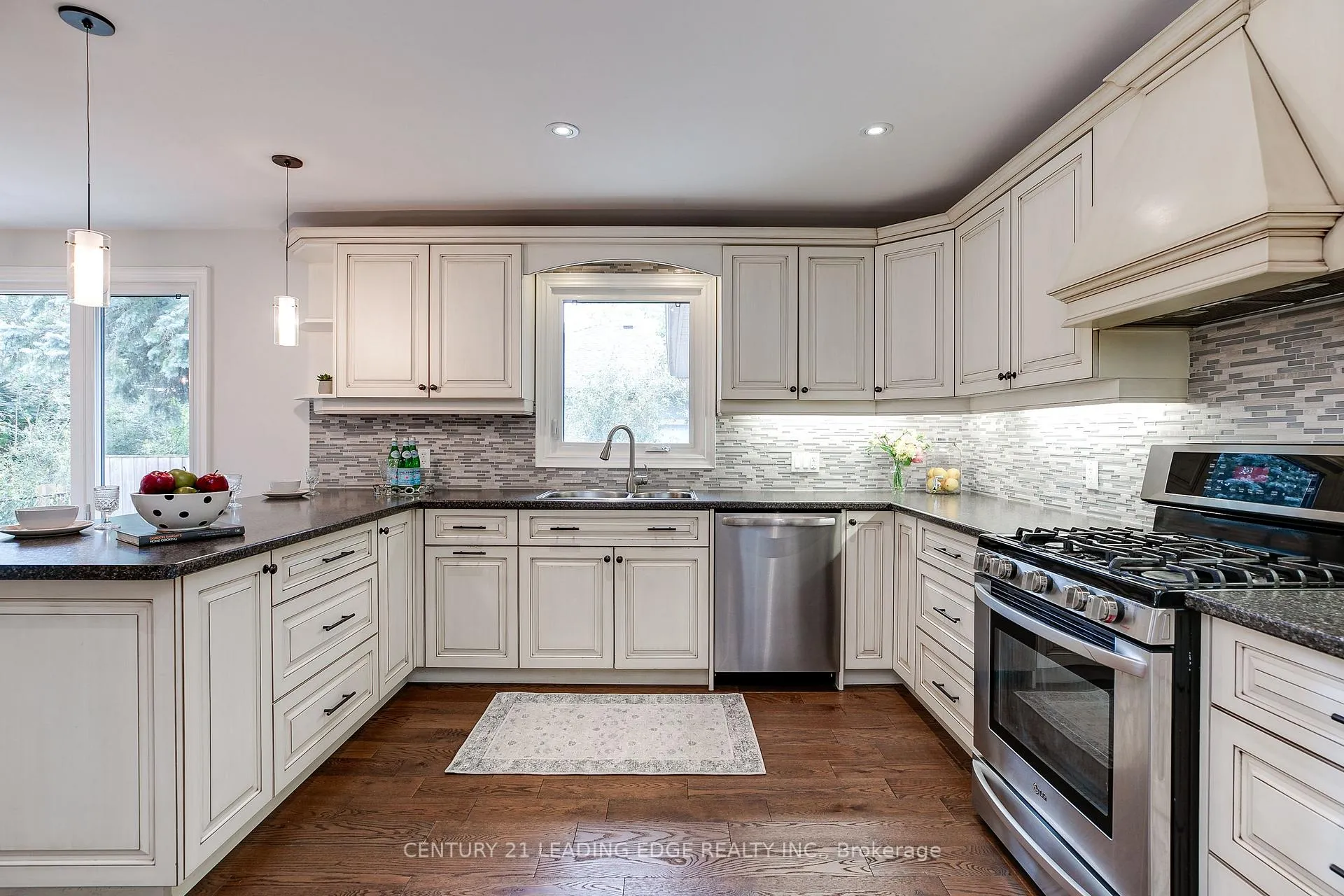 Photo 11 of 108 Robinson Street, Markham, Bullock — HOMEH