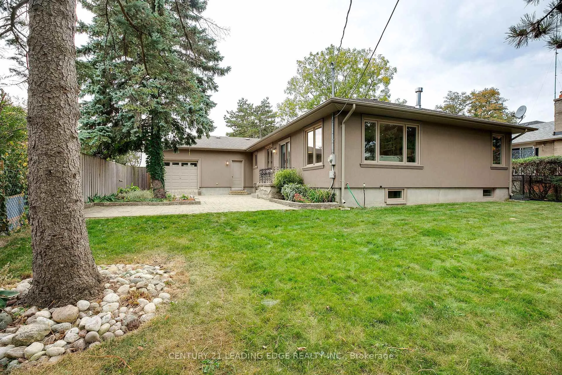Photo 43 of 108 Robinson Street, Markham, Bullock — HOMEH