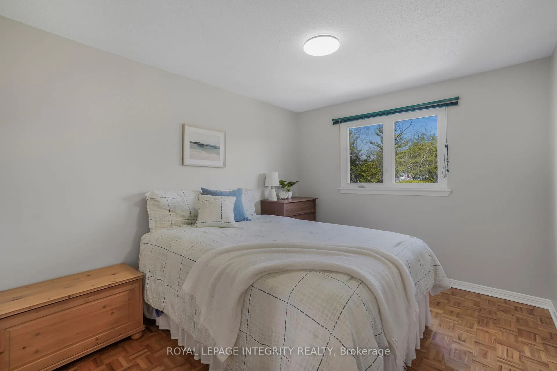 Photo 13 of 74 Valewood Crescent, Ottawa, Blackburn Hamlet — HOMEH