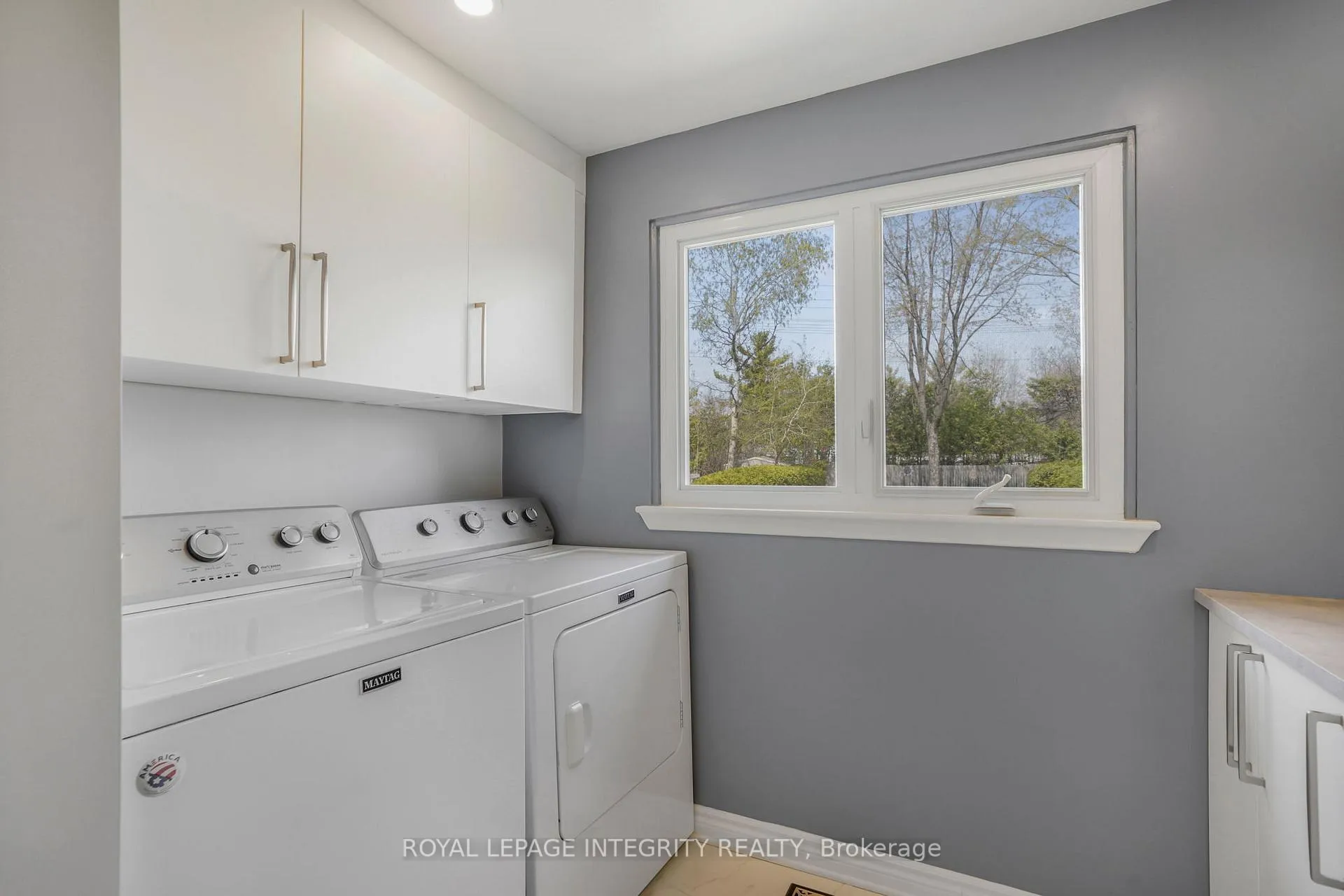 Photo 15 of 74 Valewood Crescent, Ottawa, Blackburn Hamlet — HOMEH