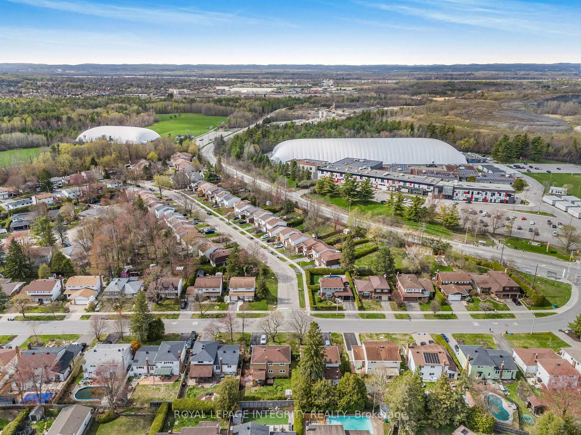 Photo 27 of 74 Valewood Crescent, Ottawa, Blackburn Hamlet — HOMEH