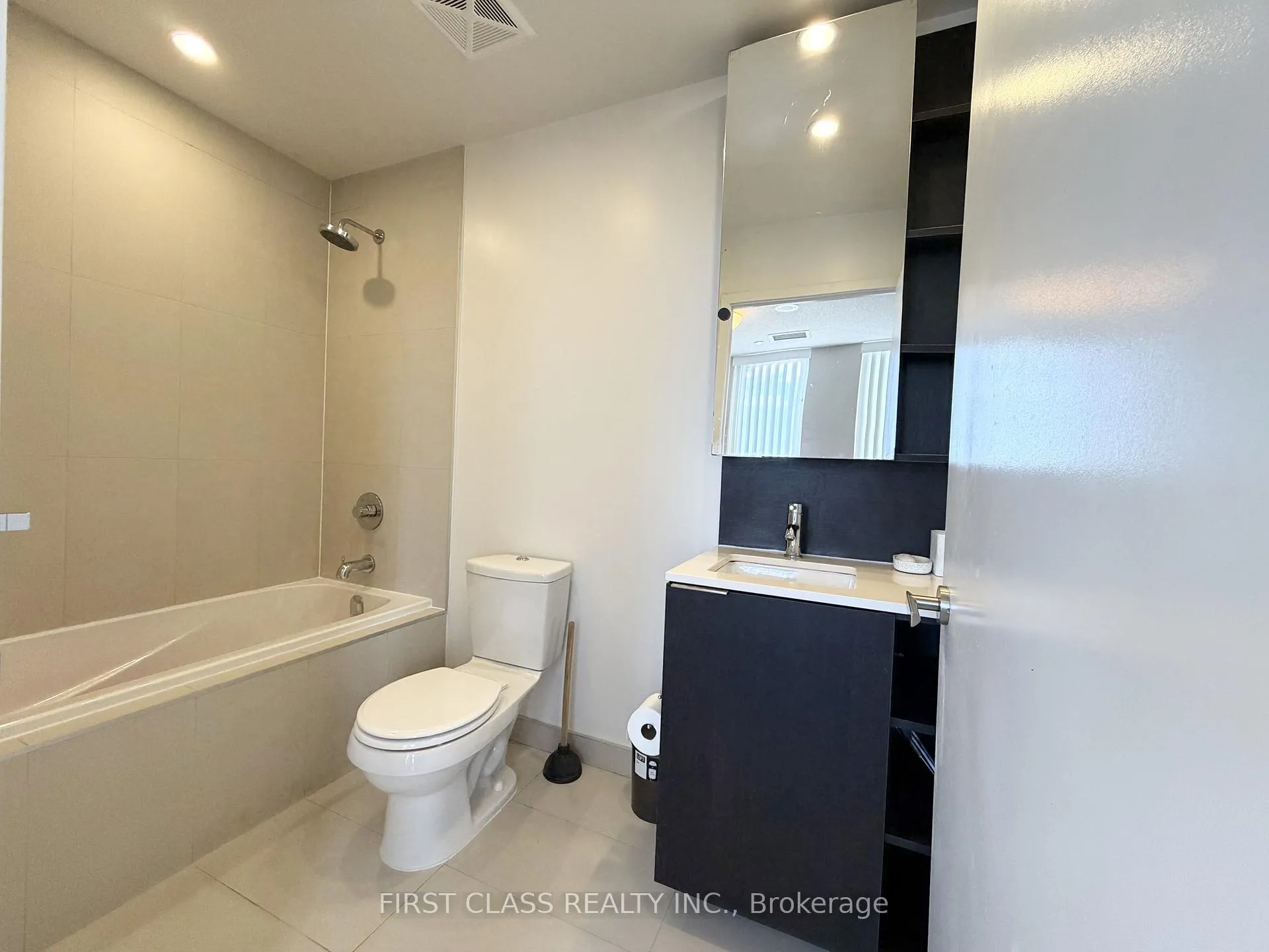 Photo 15 of Unit 1802, 55 Regent Park Boulevard, Toronto, Regent Park — HOMEH