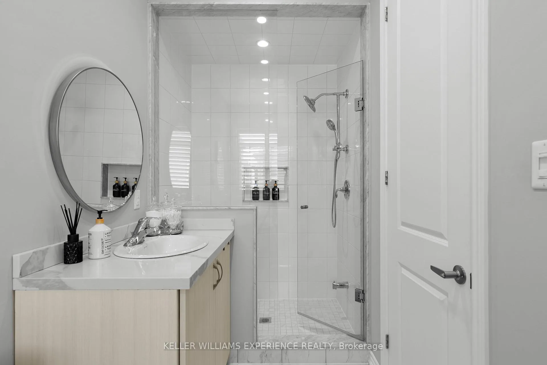 Photo 15 of 222 Lia Drive, Clearview, Stayner — HOMEH
