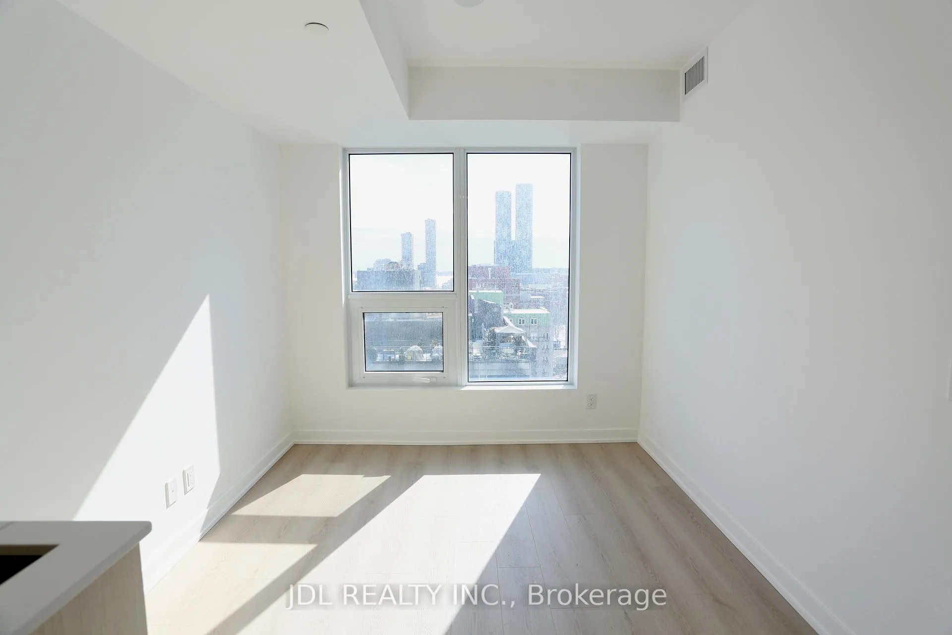 Photo 5 of Unit 1808, 100 Queen Street E, Toronto, Church-Yonge Corridor — HOMEH
