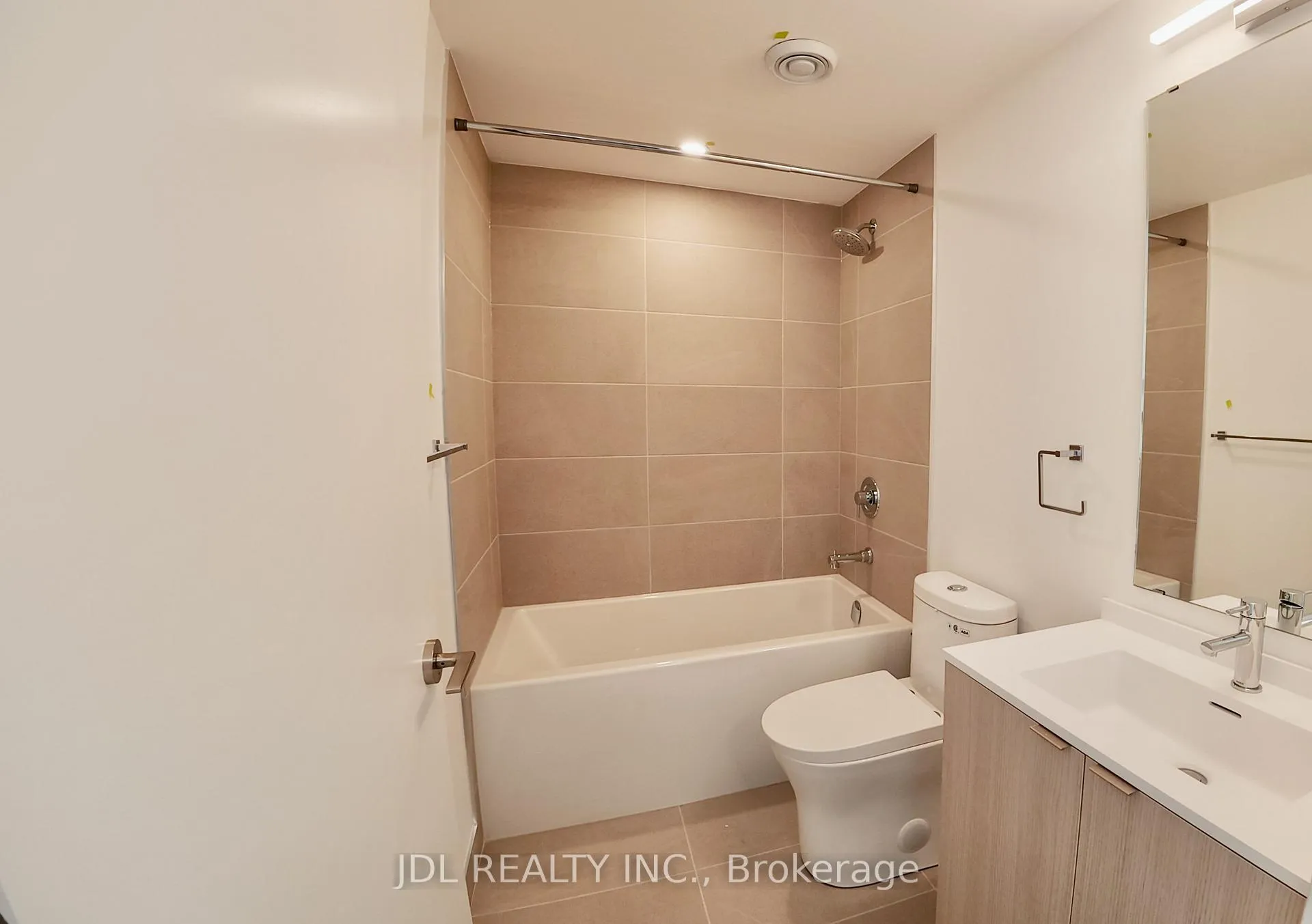 Photo 12 of Unit 1808, 100 Queen Street E, Toronto, Church-Yonge Corridor — HOMEH