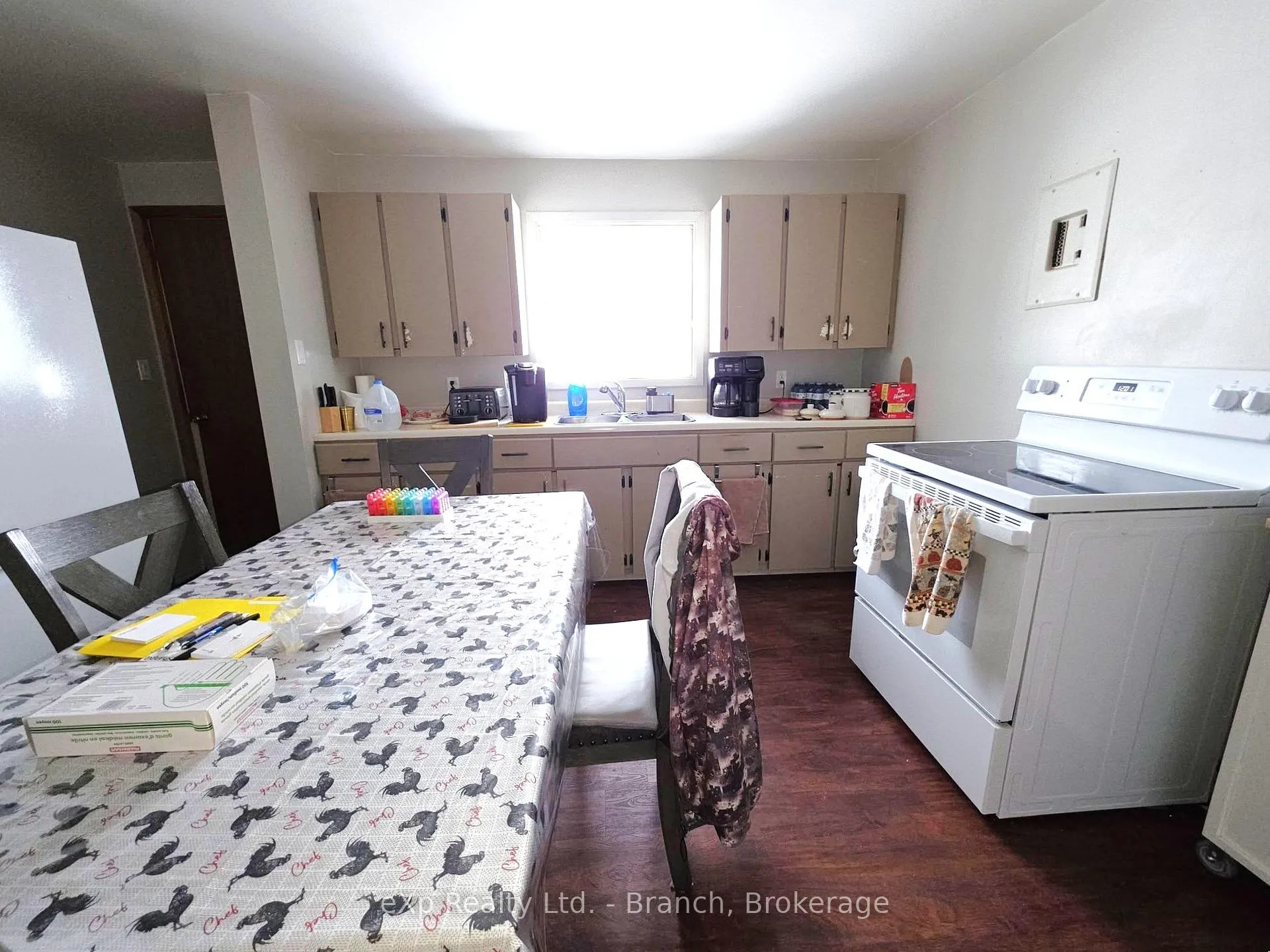 Photo 5 of 31 Woods Street, Kirkland Lake, KL & Area — HOMEH