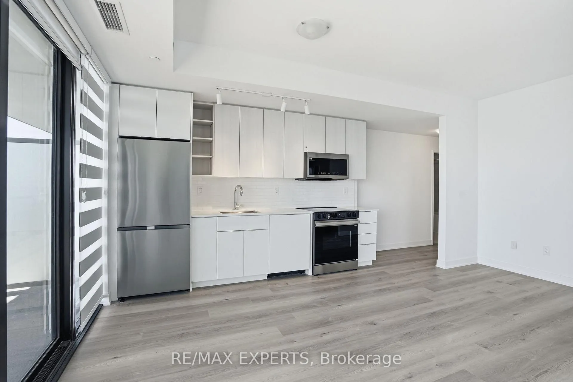Photo 10 of Unit 2104, 2075 Lakeshore Road, Burlington, Brant — HOMEH