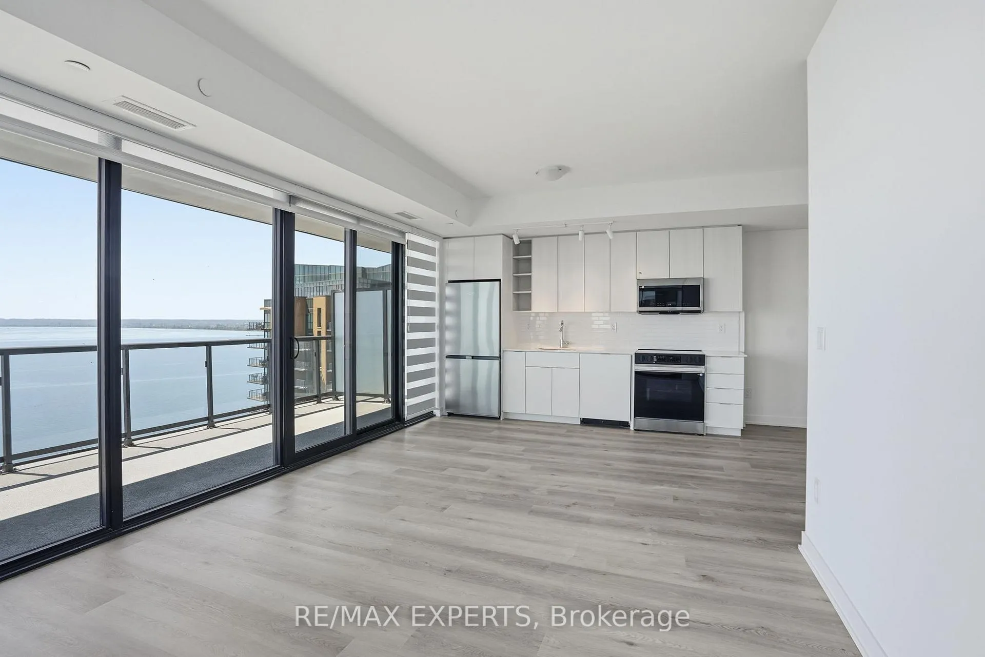 Photo 13 of Unit 2104, 2075 Lakeshore Road, Burlington, Brant — HOMEH