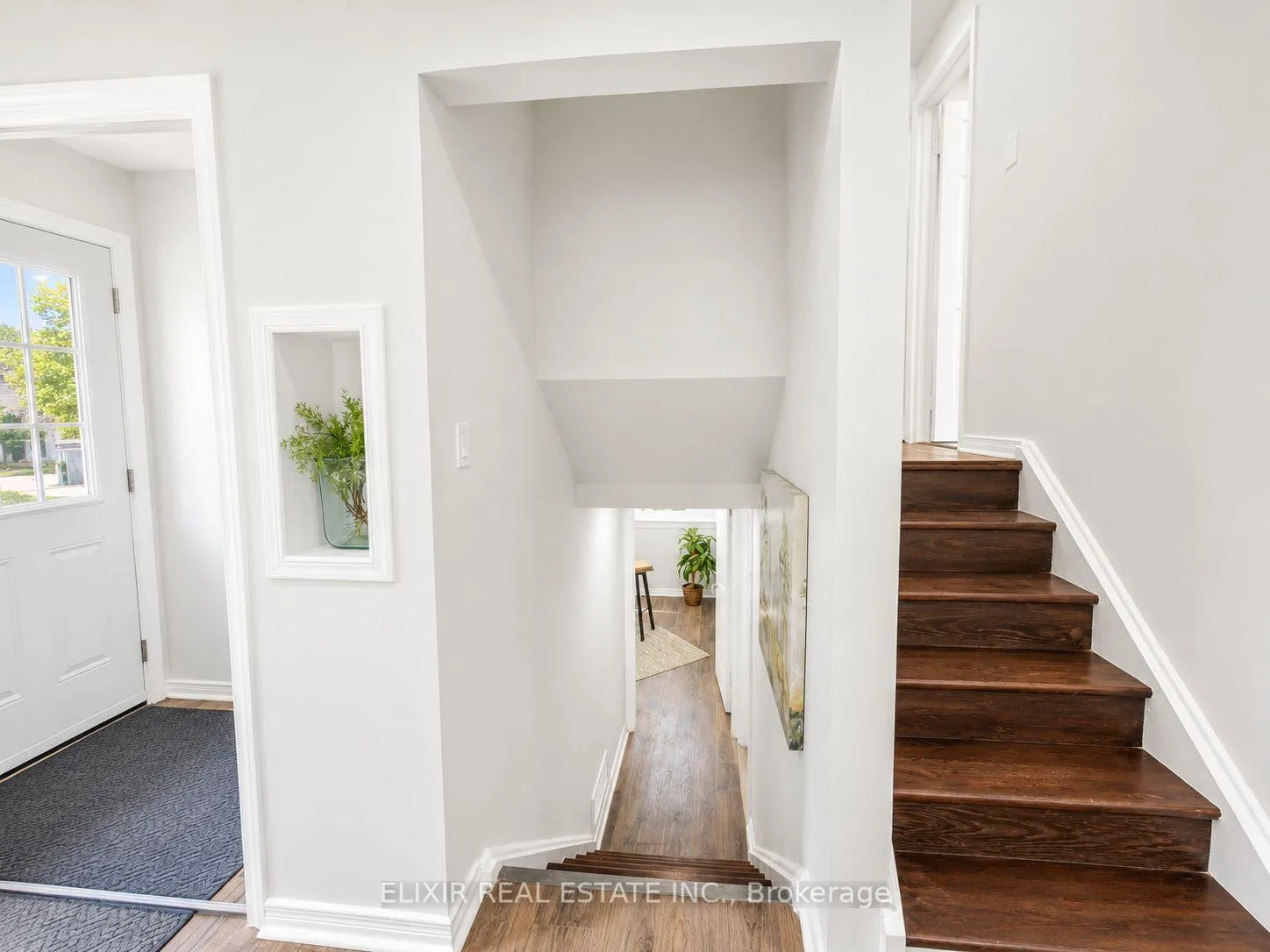 Photo 23 of 45 Austen Lane, Barrie, Letitia Heights — HOMEH
