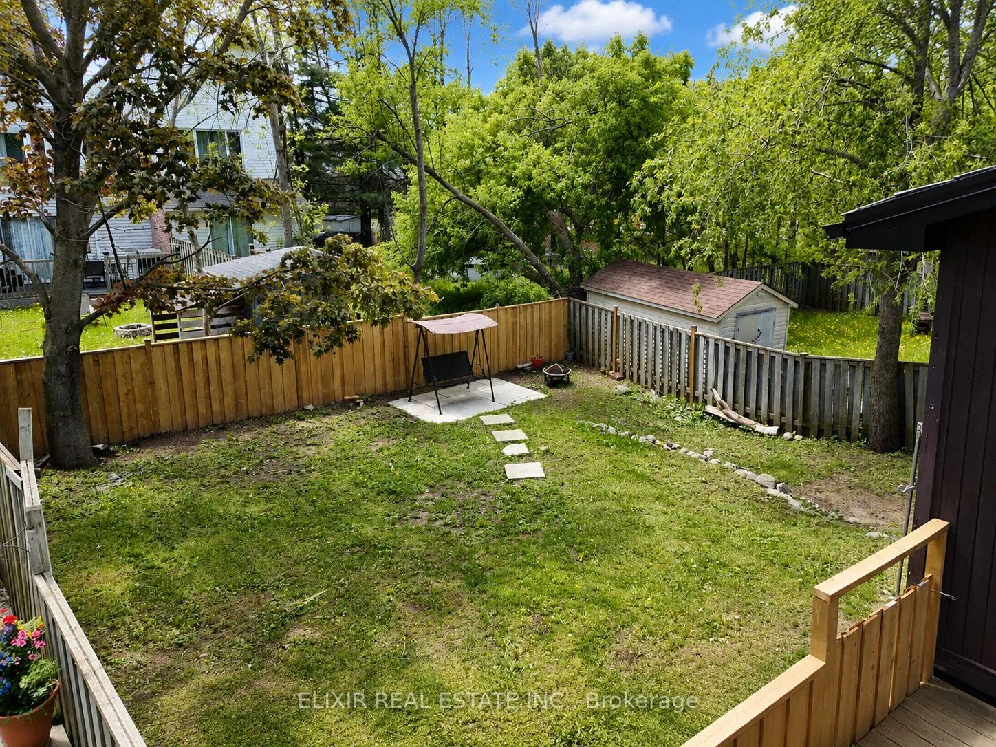Photo 29 of 45 Austen Lane, Barrie, Letitia Heights — HOMEH