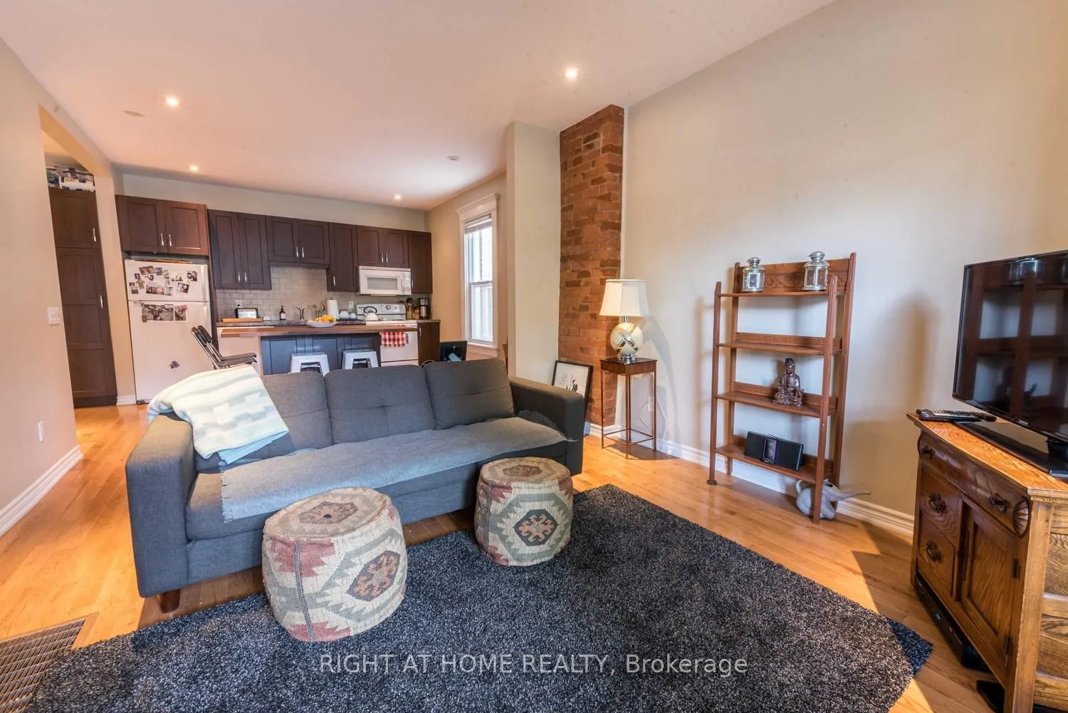 Photo 1 of Unit Unit 1, 52 Mcmurray Avenue, Toronto, Junction Area — HOMEH