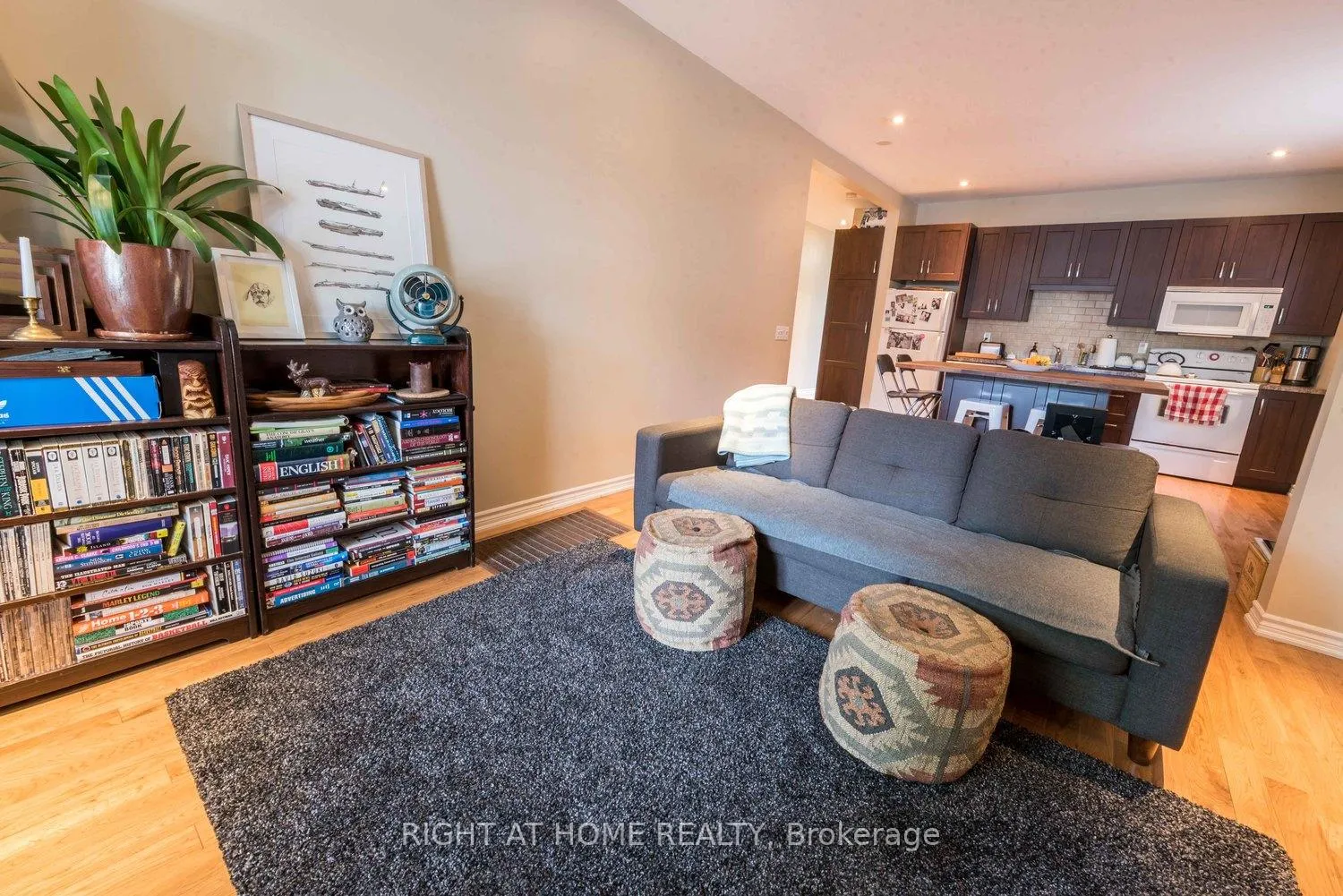 Photo 6 of Unit Unit 1, 52 Mcmurray Avenue, Toronto, Junction Area — HOMEH