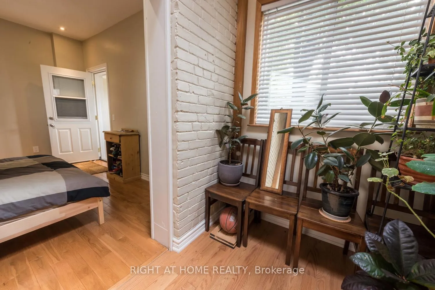 Photo 11 of Unit Unit 1, 52 Mcmurray Avenue, Toronto, Junction Area — HOMEH