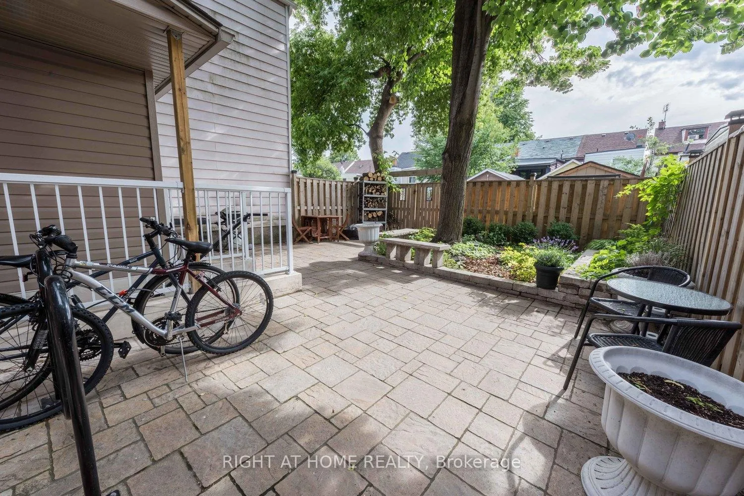 Photo 14 of Unit Unit 1, 52 Mcmurray Avenue, Toronto, Junction Area — HOMEH