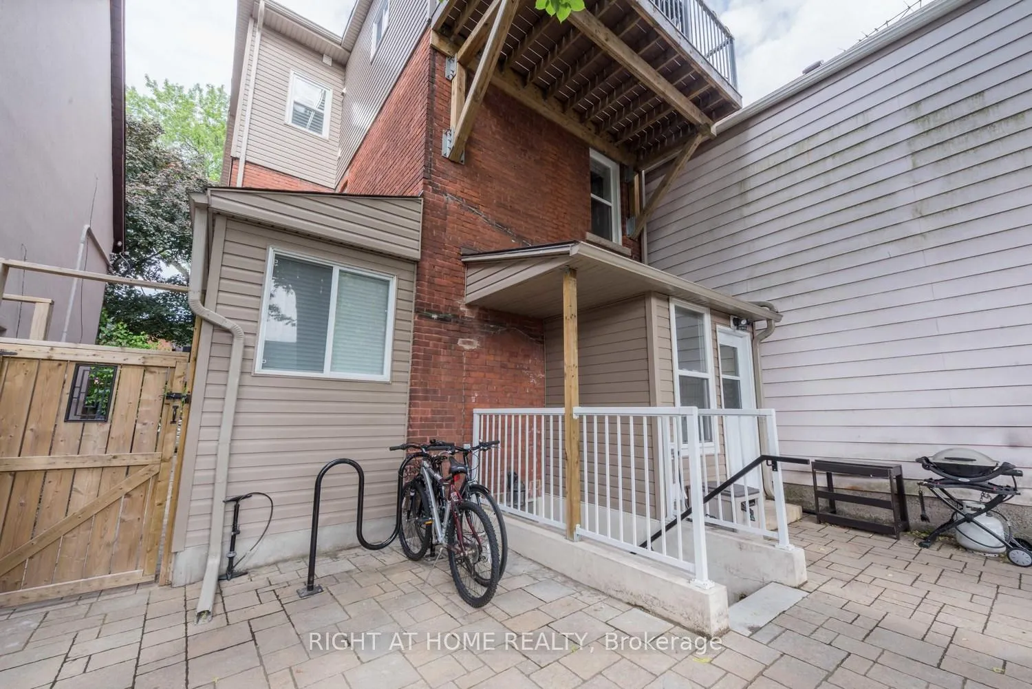 Photo 15 of Unit Unit 1, 52 Mcmurray Avenue, Toronto, Junction Area — HOMEH