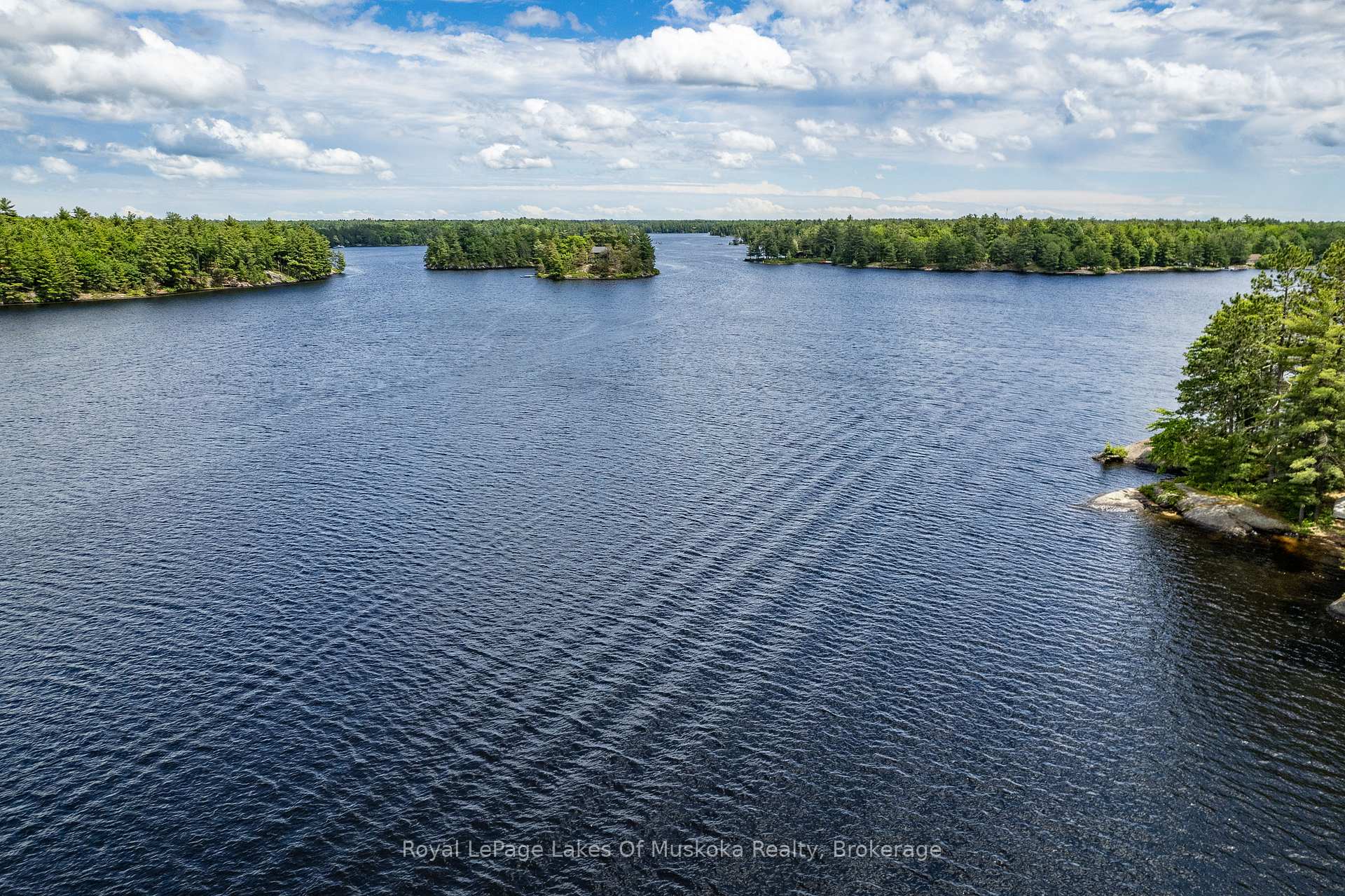 Photo 1 of 15KL2 Kahshe, Gravenhurst, Morrison — HOMEH