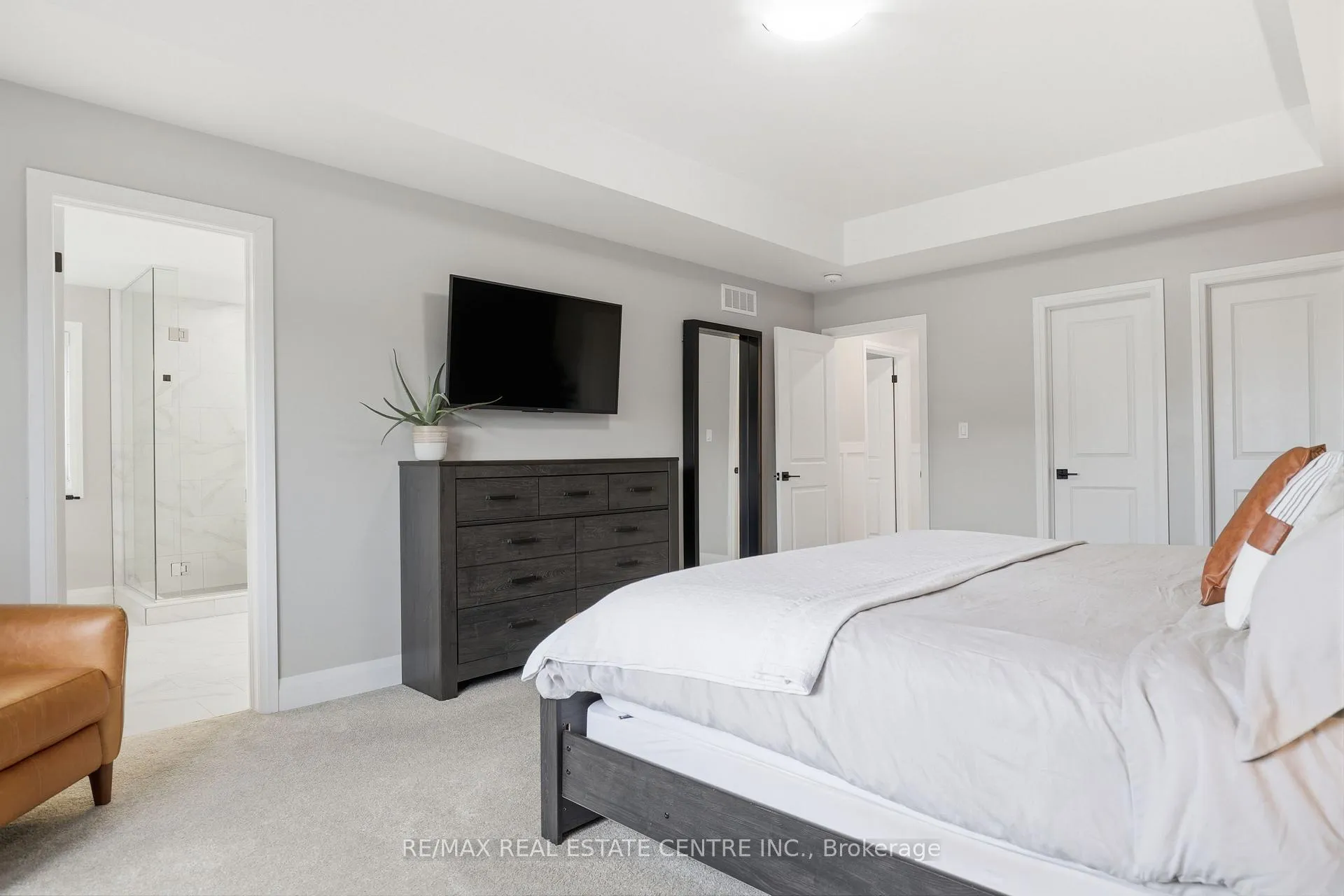 Photo 24 of 95 Dallan Drive, Guelph, Pineridge/Westminster Woods — HOMEH
