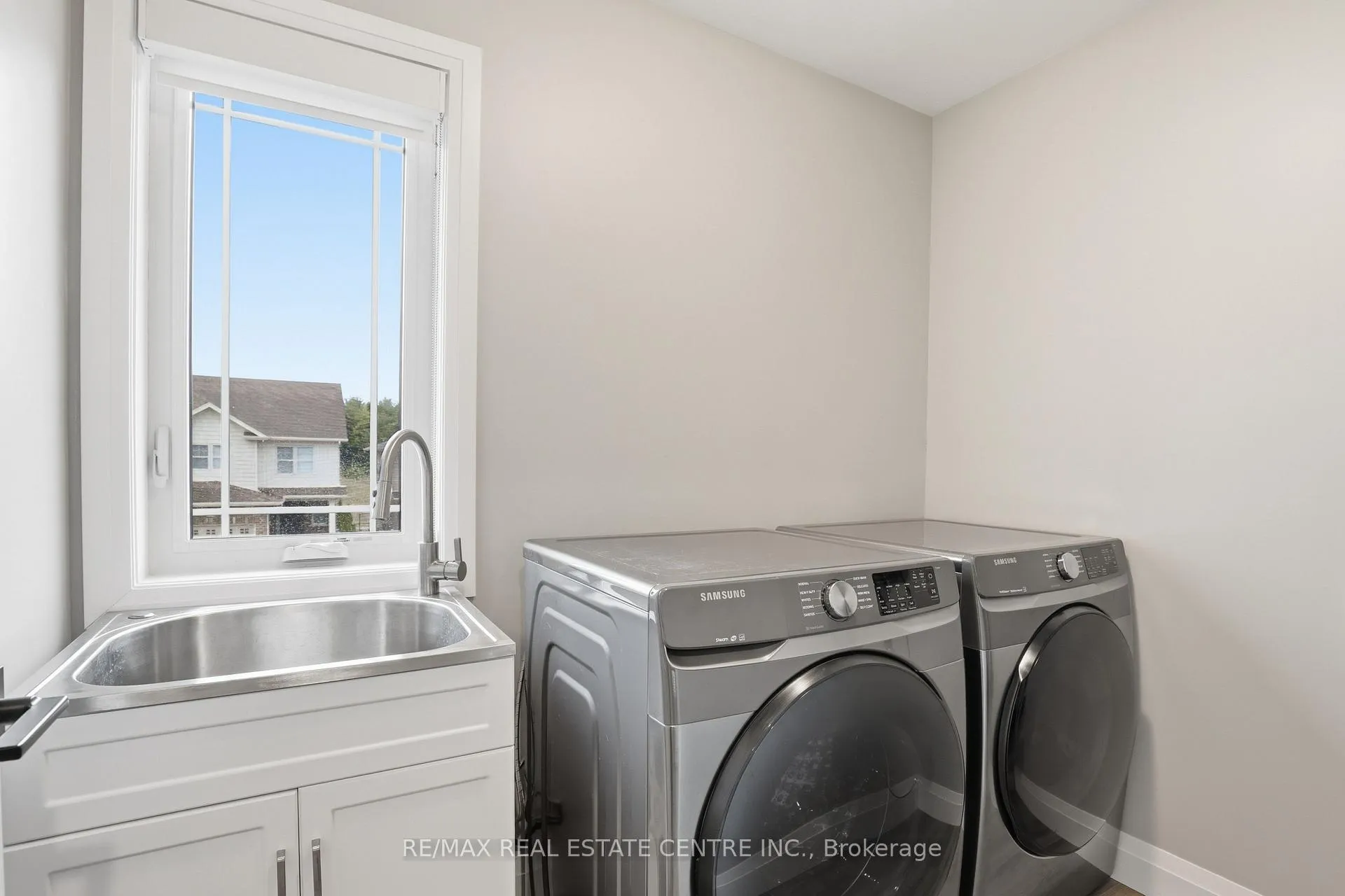 Photo 33 of 95 Dallan Drive, Guelph, Pineridge/Westminster Woods — HOMEH