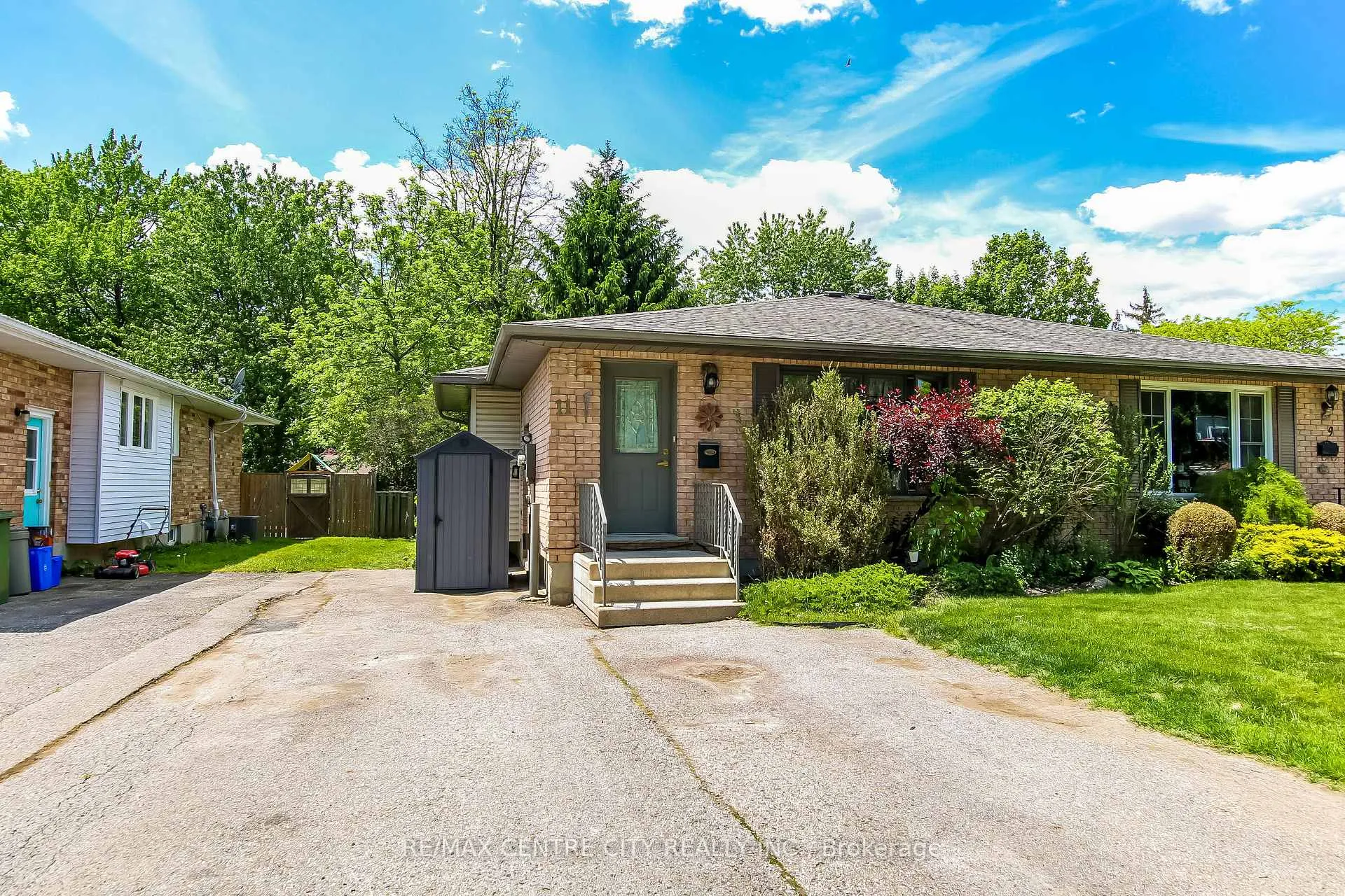 Photo 26 of 11 Willow Street, St. Thomas — HOMEH
