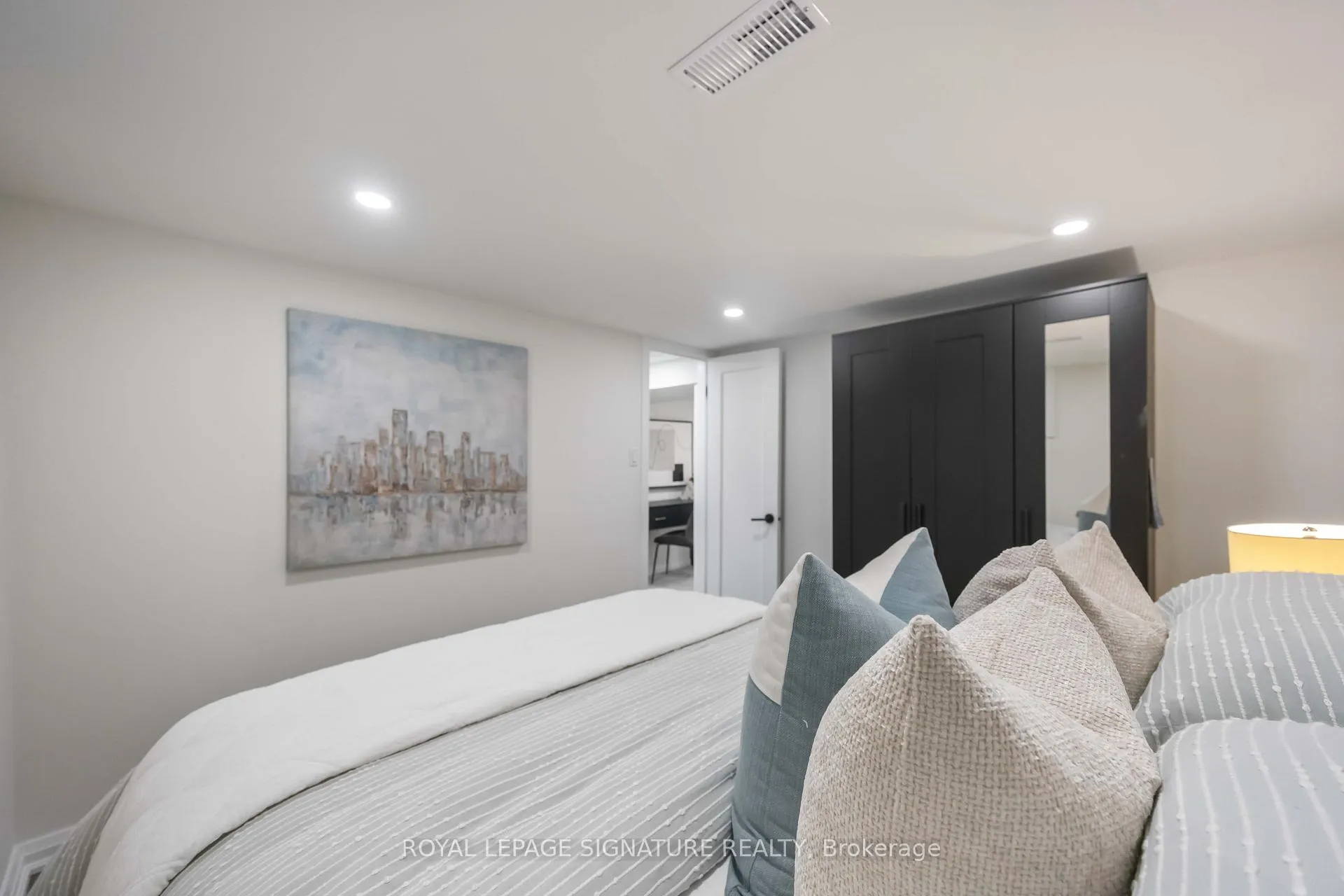 Photo 35 of 76 Squires Avenue, Toronto, O'Connor-Parkview — HOMEH