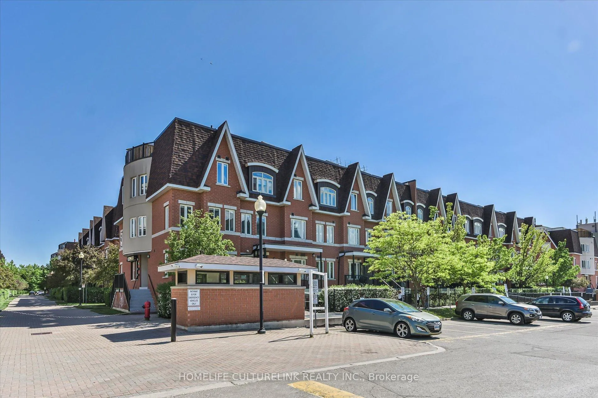 Photo 1 of Unit 120, 316 John Street, Markham, Aileen-Willowbrook — HOMEH