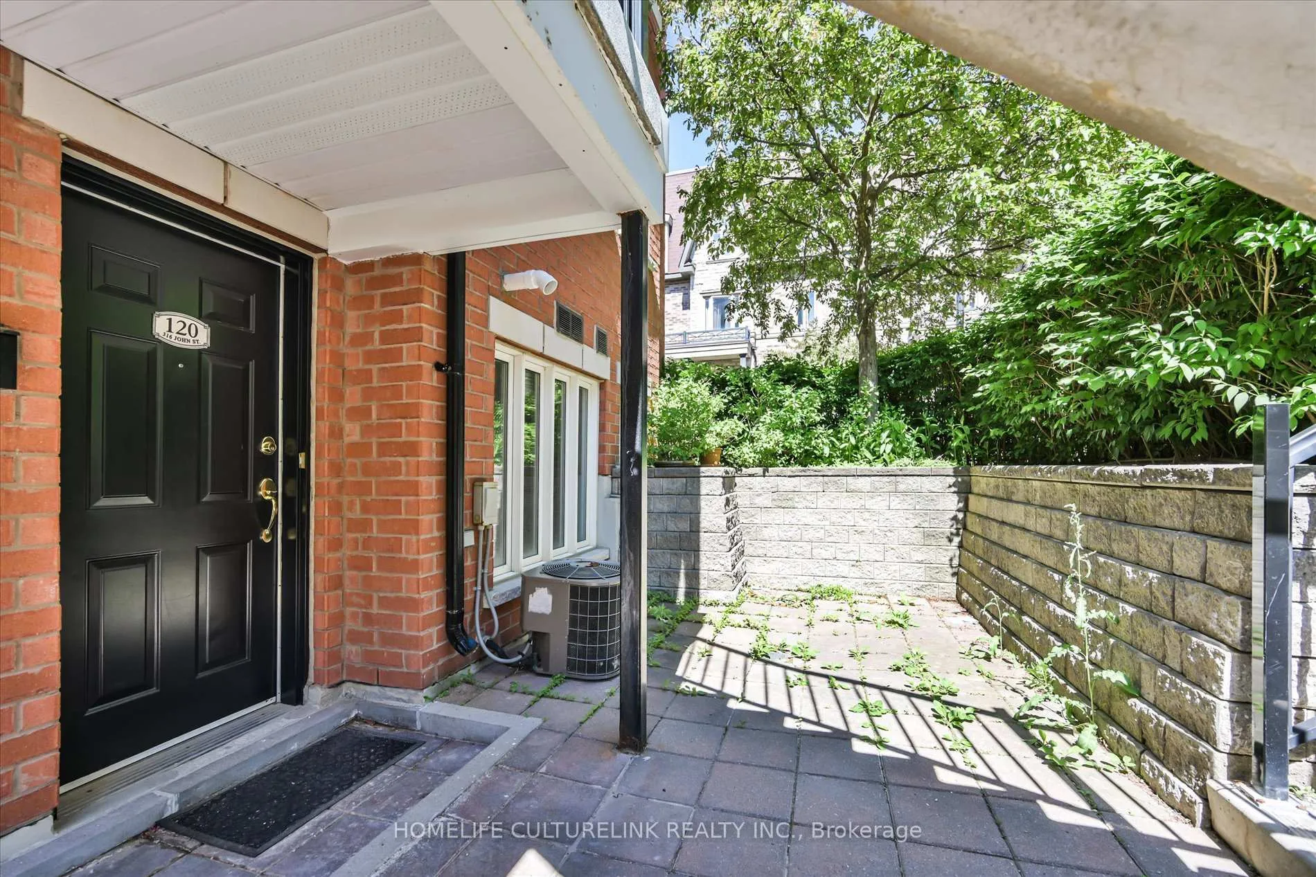 Photo 4 of Unit 120, 316 John Street, Markham, Aileen-Willowbrook — HOMEH