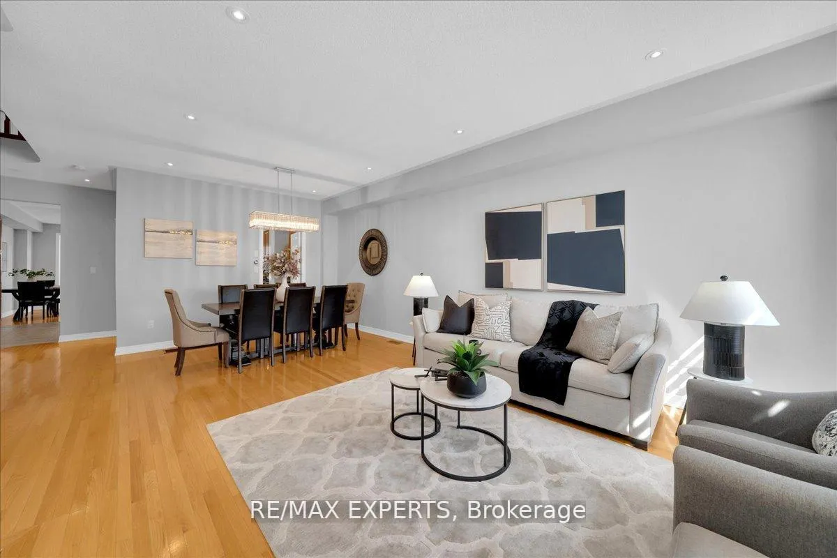 Photo 5 of 10534 Victoria Square Boulevard, Markham, Cathedraltown — HOMEH