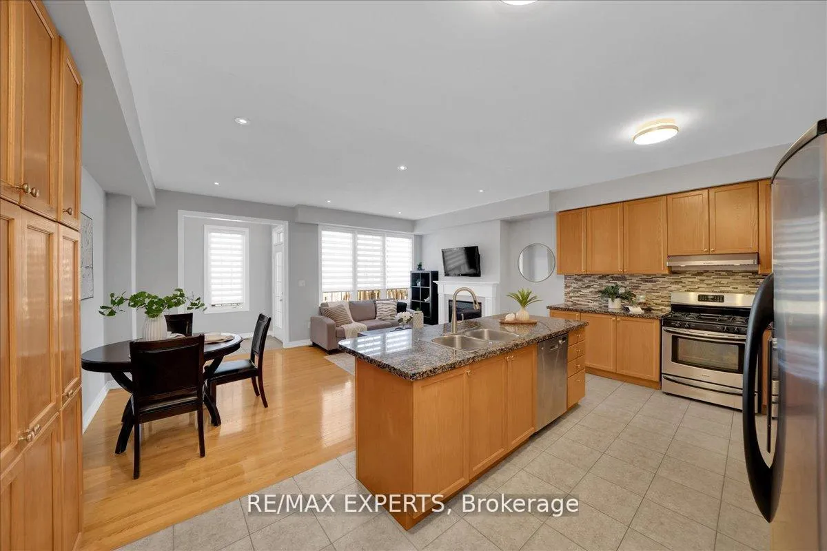 Photo 11 of 10534 Victoria Square Boulevard, Markham, Cathedraltown — HOMEH