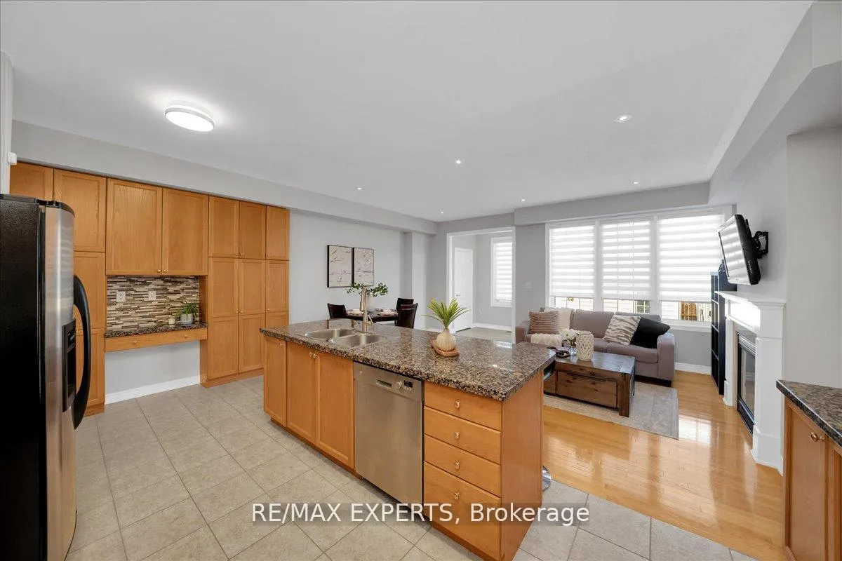 Photo 13 of 10534 Victoria Square Boulevard, Markham, Cathedraltown — HOMEH