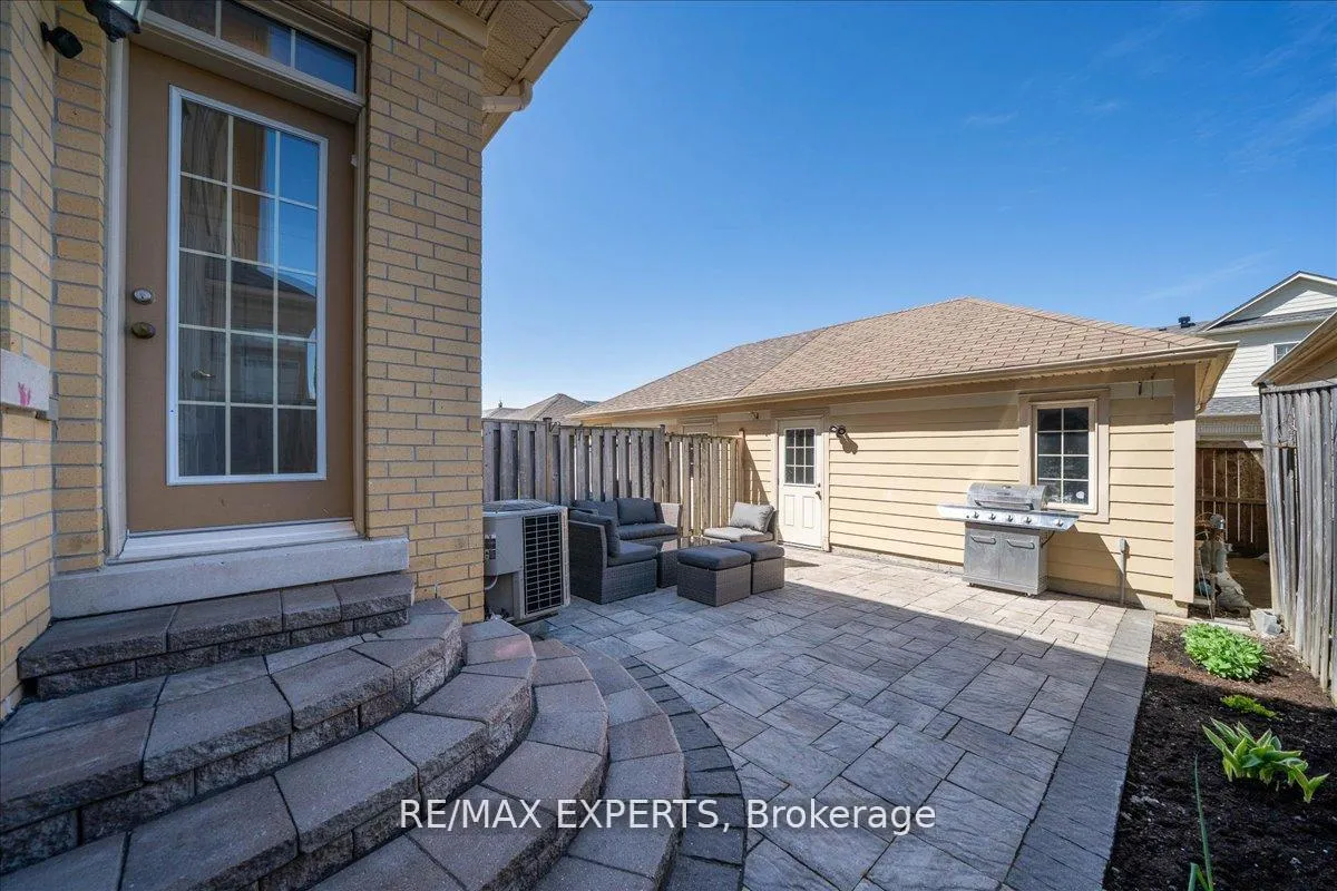 Photo 33 of 10534 Victoria Square Boulevard, Markham, Cathedraltown — HOMEH