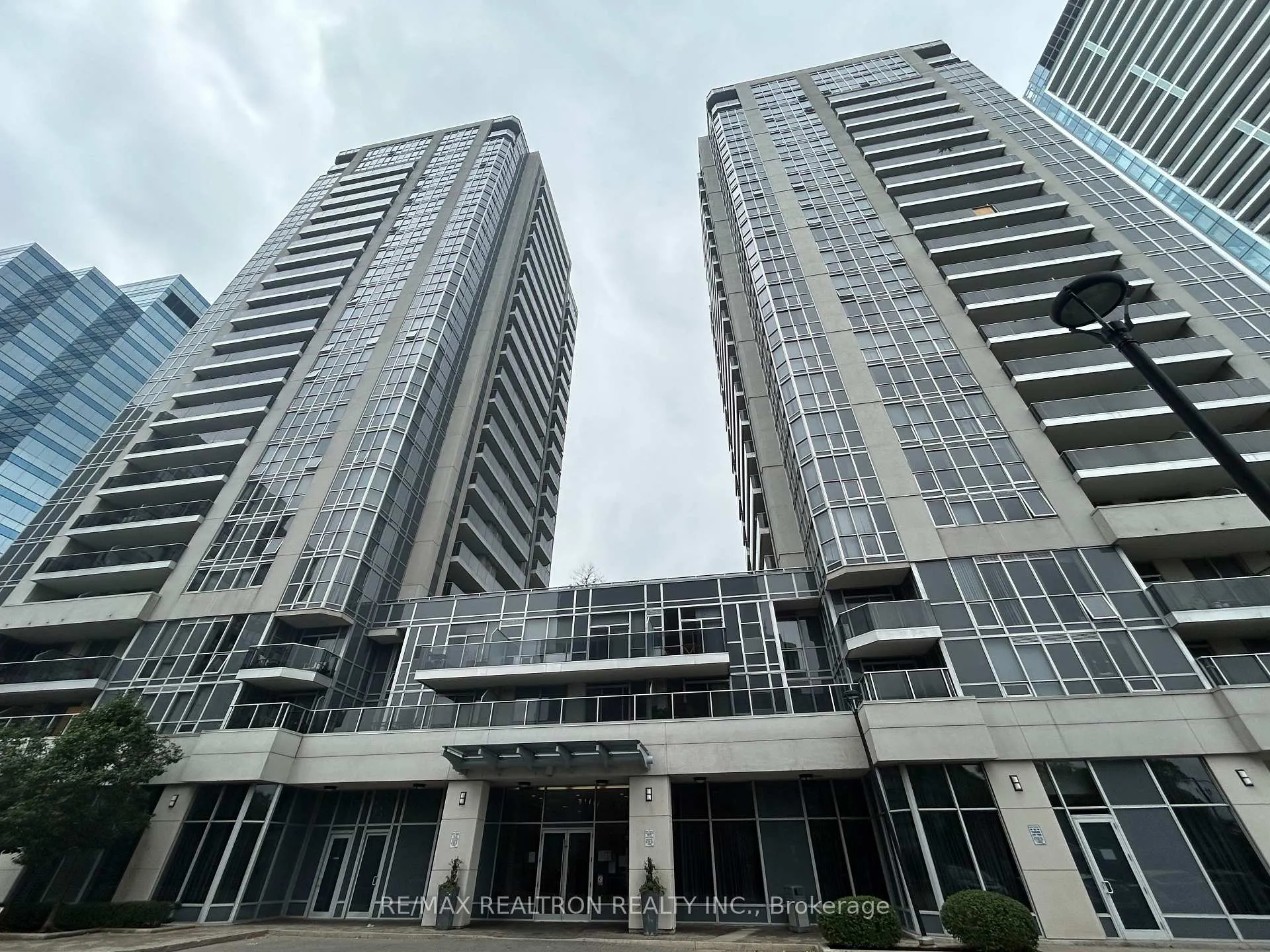 Front of Unit 908, 5791 Yonge Street
