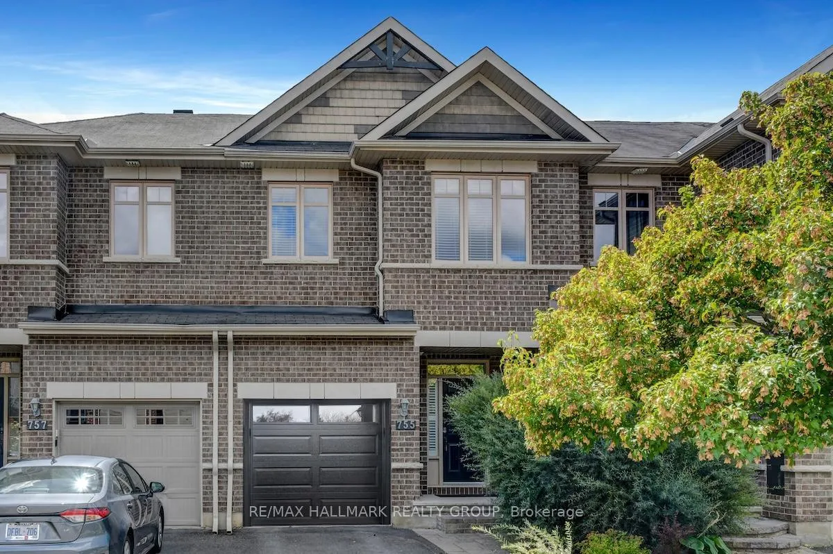 Photo 2 of 755 Bowercrest Crescent, Ottawa, Riverside South/Gloucester Glen — HOMEH