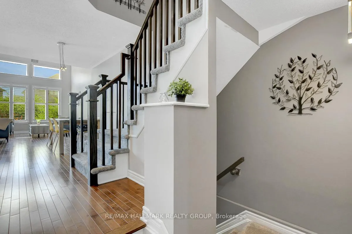 Photo 4 of 755 Bowercrest Crescent, Ottawa, Riverside South/Gloucester Glen — HOMEH