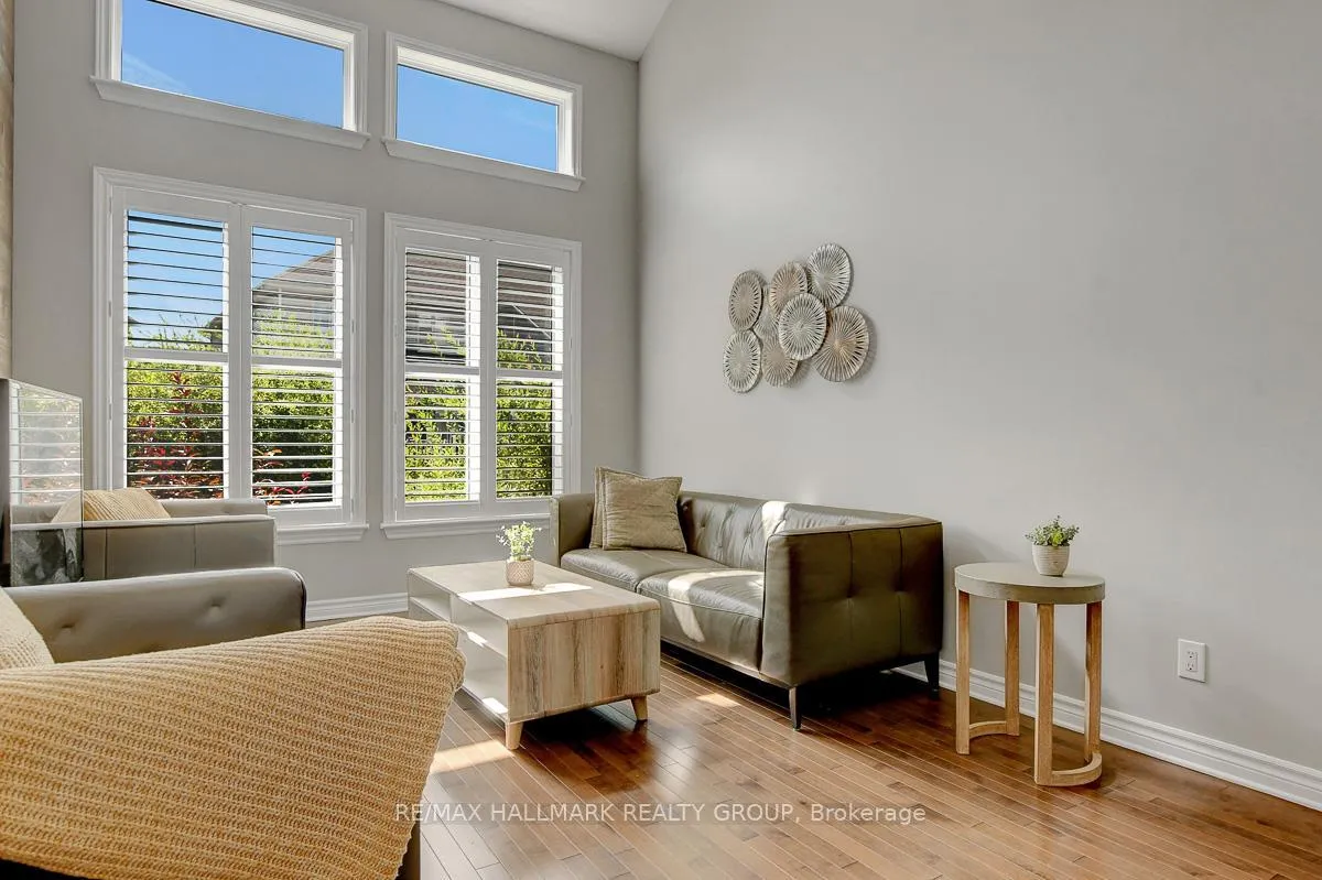 Photo 9 of 755 Bowercrest Crescent, Ottawa, Riverside South/Gloucester Glen — HOMEH