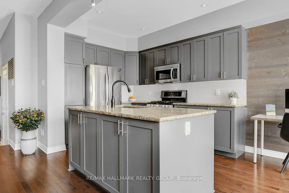 Photo 11 of 755 Bowercrest Crescent, Ottawa, Riverside South/Gloucester Glen — HOMEH