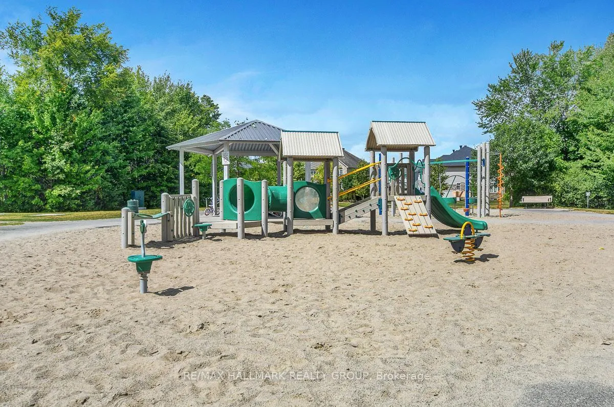 Photo 35 of 755 Bowercrest Crescent, Ottawa, Riverside South/Gloucester Glen — HOMEH