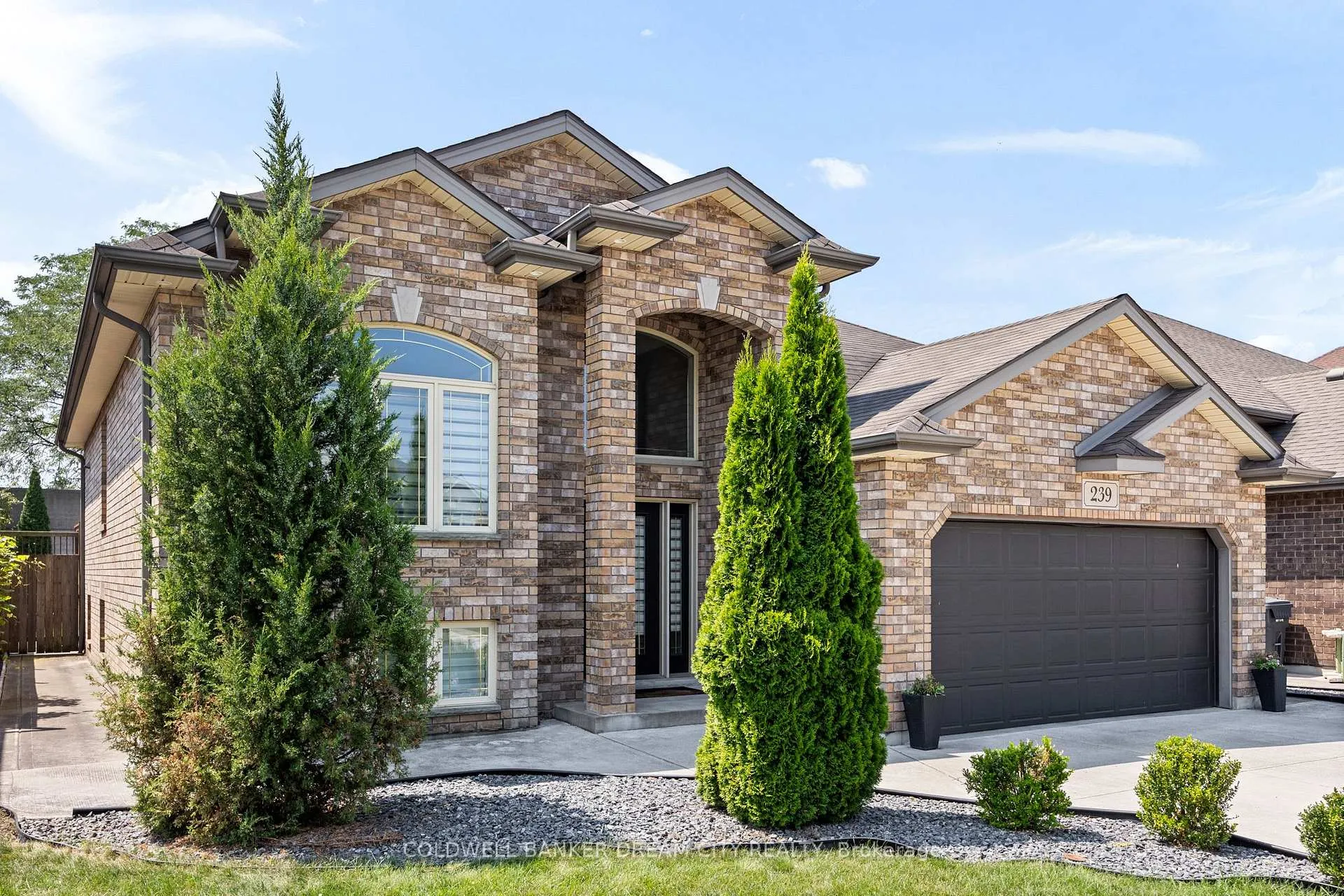 Photo 2 of 239 Branton Crescent, Lakeshore — HOMEH