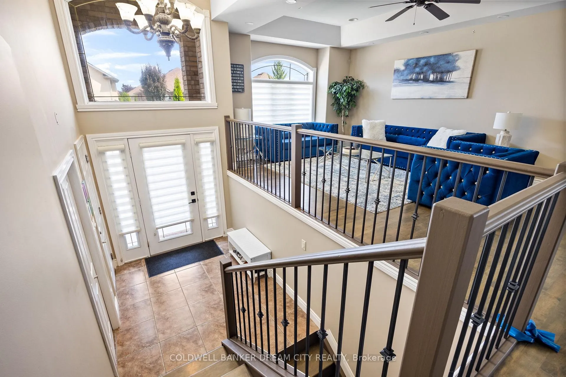 Photo 3 of 239 Branton Crescent, Lakeshore — HOMEH