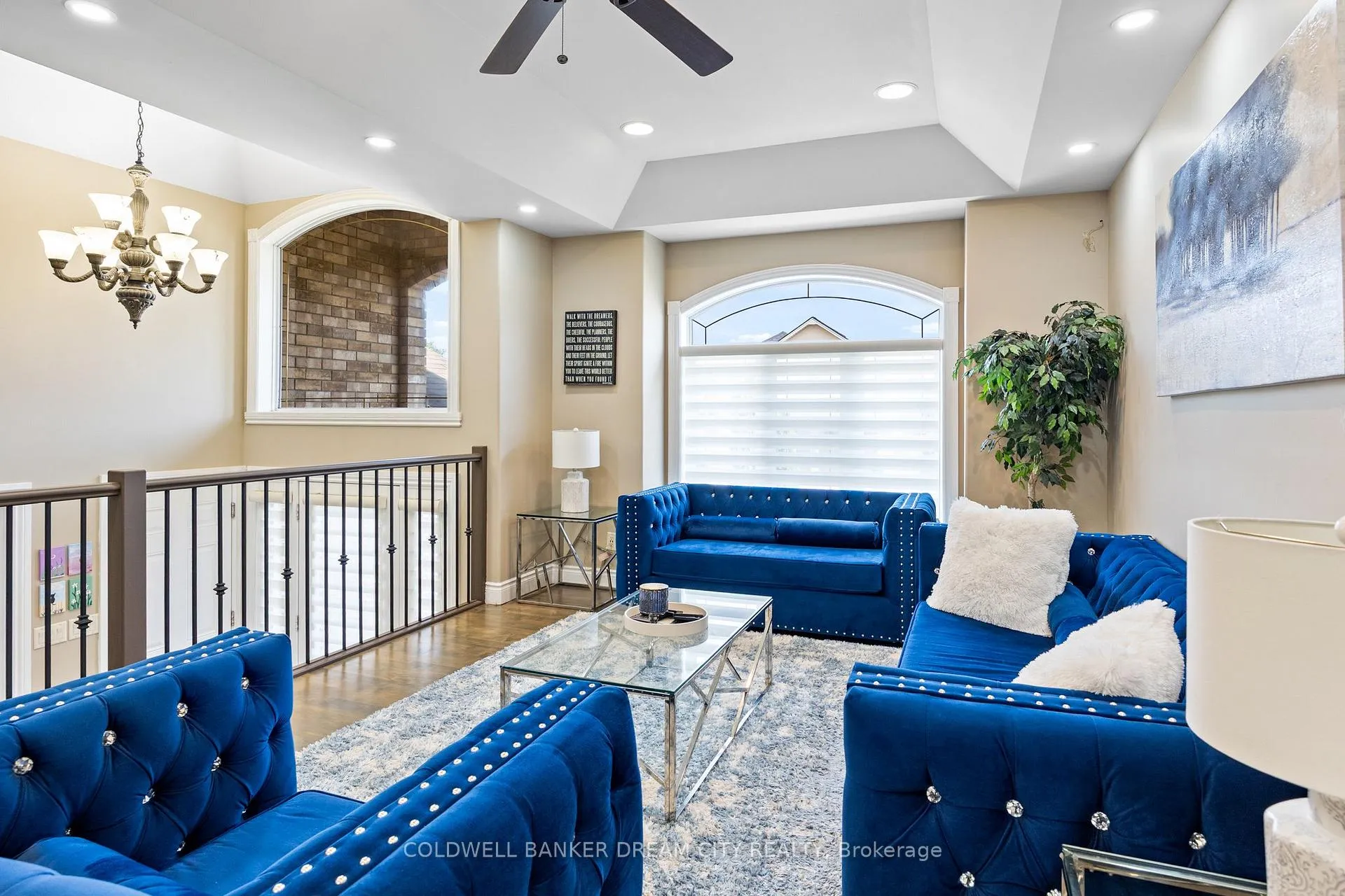 Photo 4 of 239 Branton Crescent, Lakeshore — HOMEH