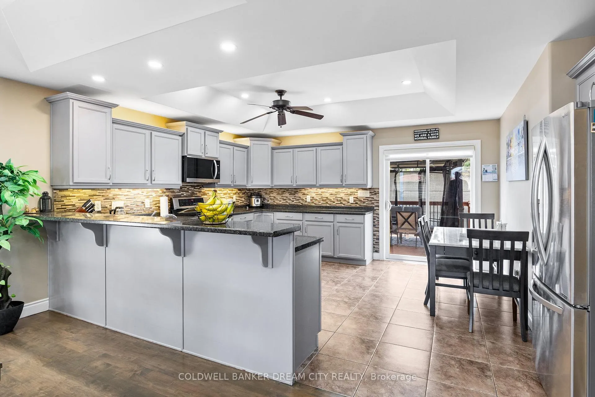 Photo 7 of 239 Branton Crescent, Lakeshore — HOMEH