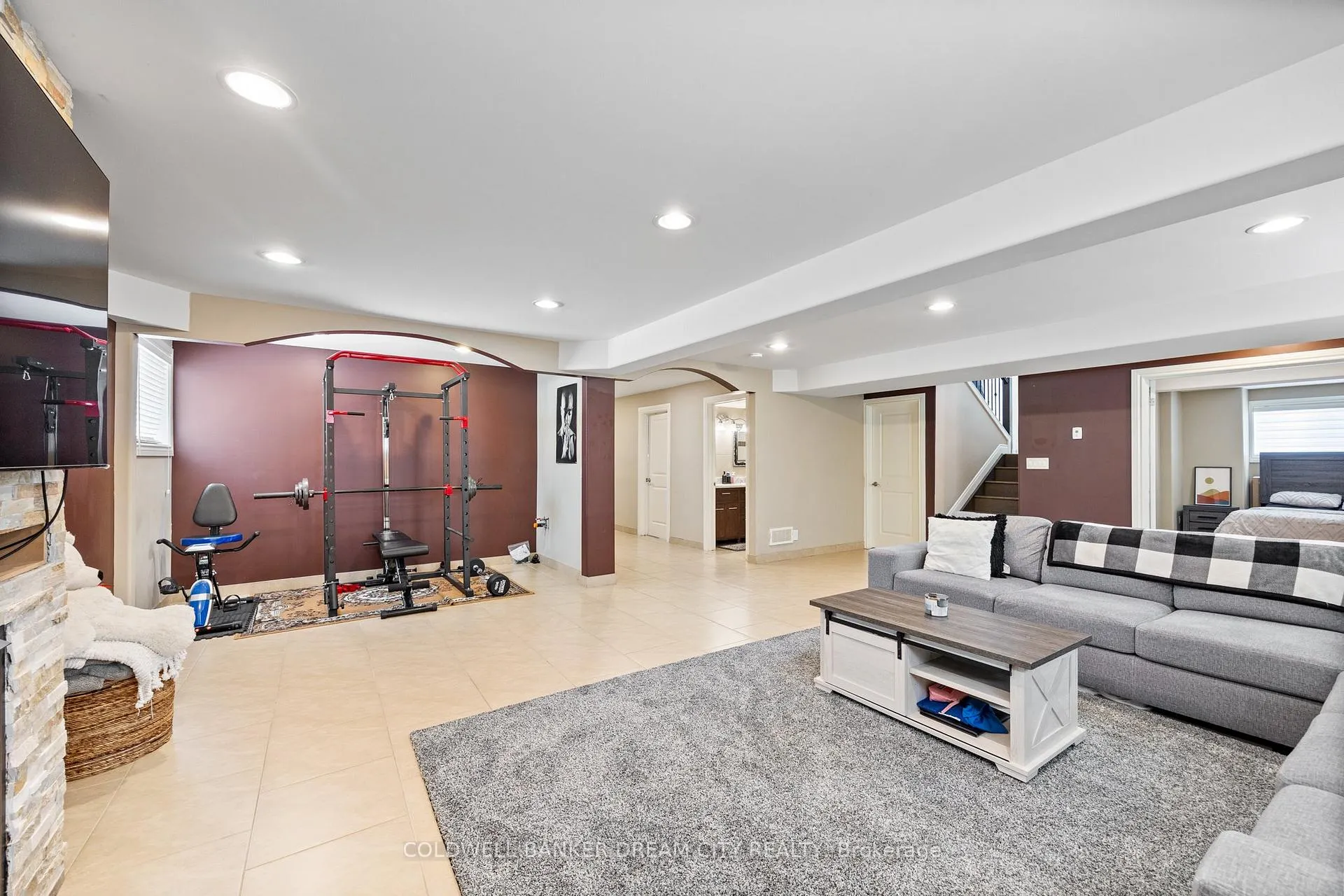 Photo 12 of 239 Branton Crescent, Lakeshore — HOMEH